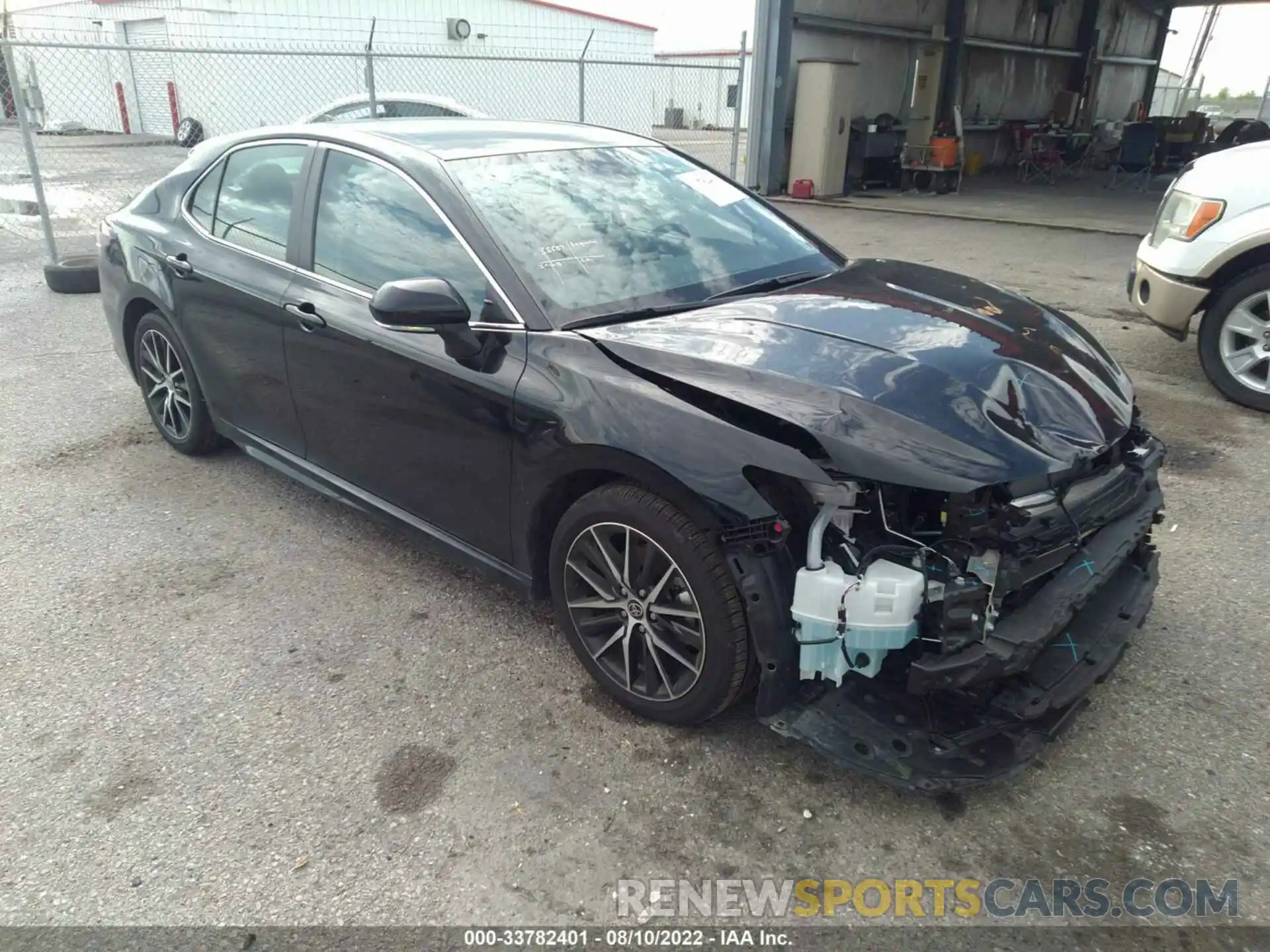 1 Photograph of a damaged car 4T1G11AK0NU626953 TOYOTA CAMRY 2022