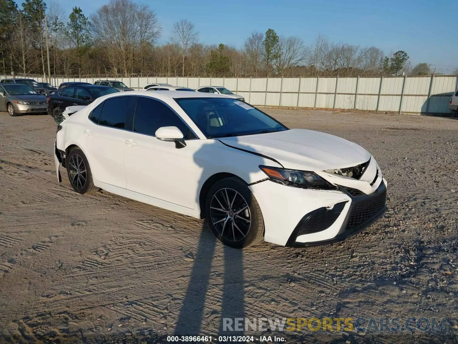 1 Photograph of a damaged car 4T1G11AK0NU629352 TOYOTA CAMRY 2022