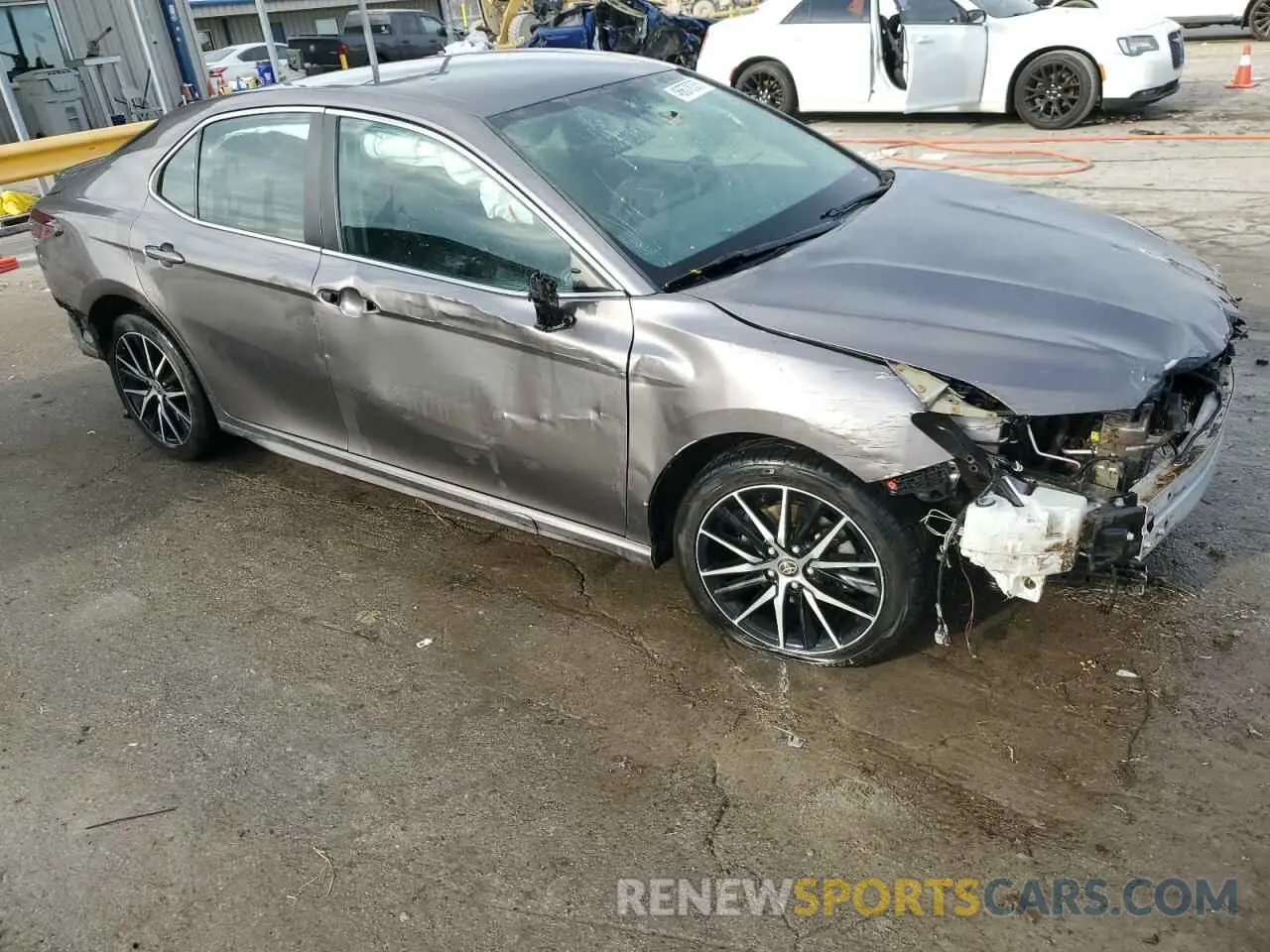4 Photograph of a damaged car 4T1G11AK0NU642120 TOYOTA CAMRY 2022