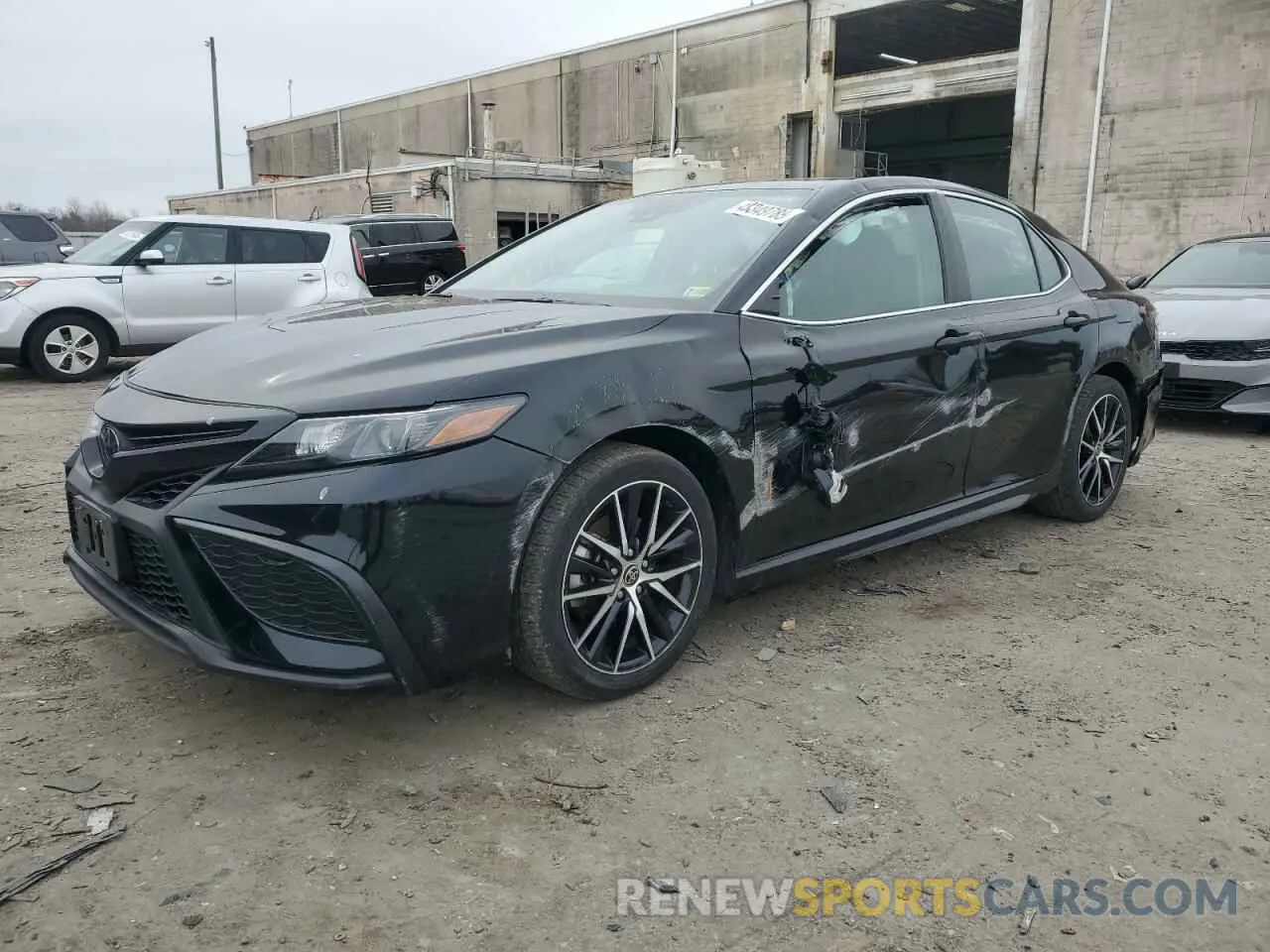 1 Photograph of a damaged car 4T1G11AK0NU649052 TOYOTA CAMRY 2022
