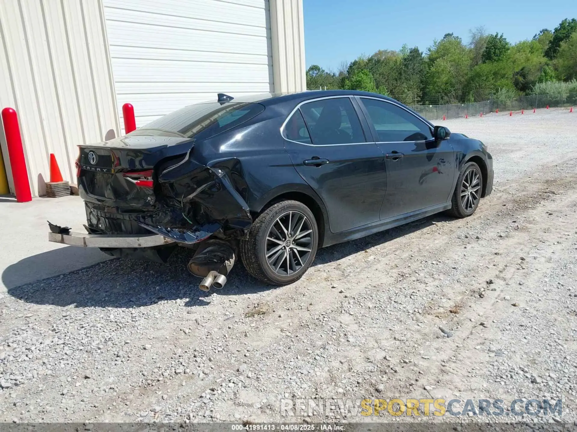 4 Photograph of a damaged car 4T1G11AK0NU657071 TOYOTA CAMRY 2022