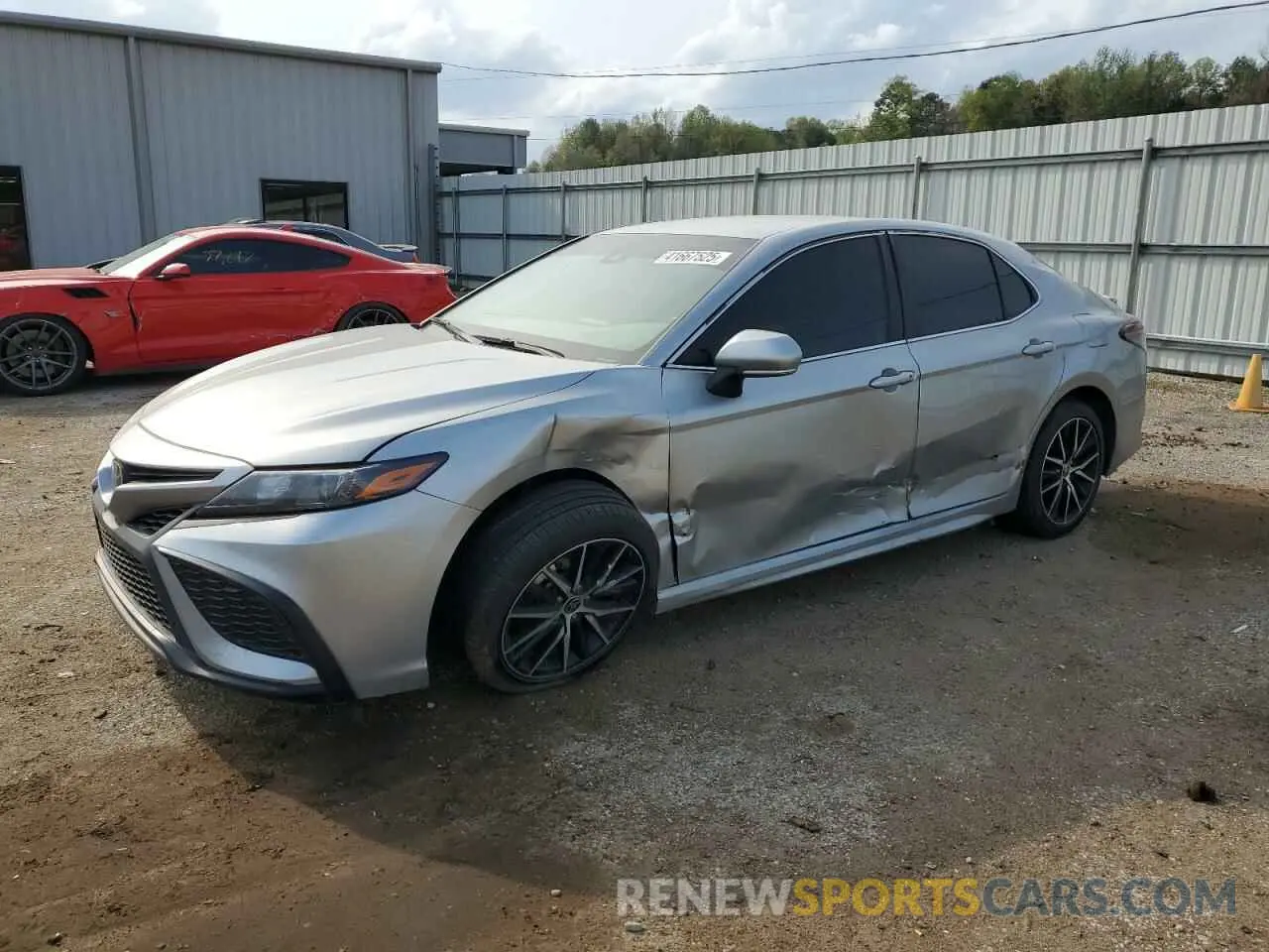 1 Photograph of a damaged car 4T1G11AK0NU666336 TOYOTA CAMRY 2022