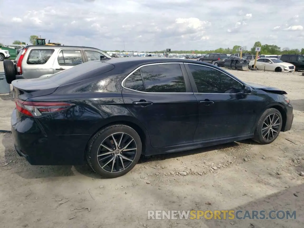 3 Photograph of a damaged car 4T1G11AK0NU672802 TOYOTA CAMRY 2022