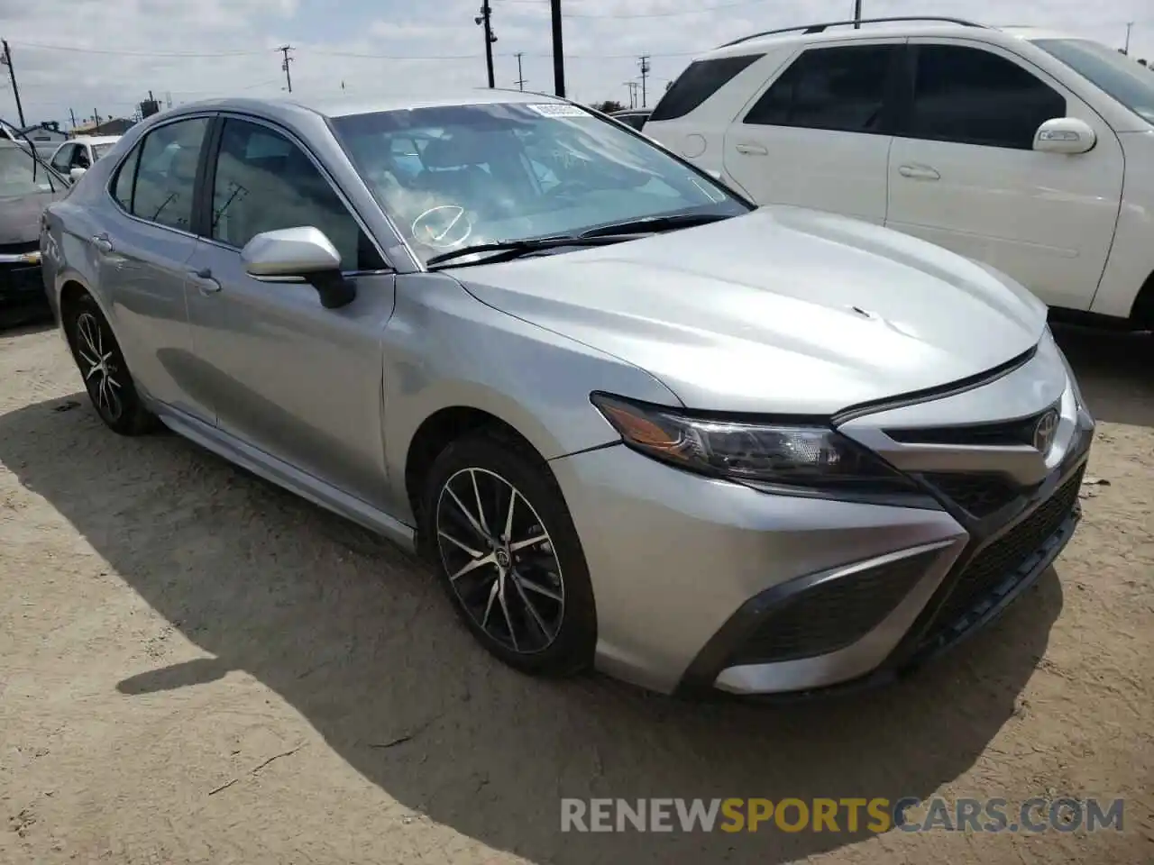 1 Photograph of a damaged car 4T1G11AK0NU672928 TOYOTA CAMRY 2022