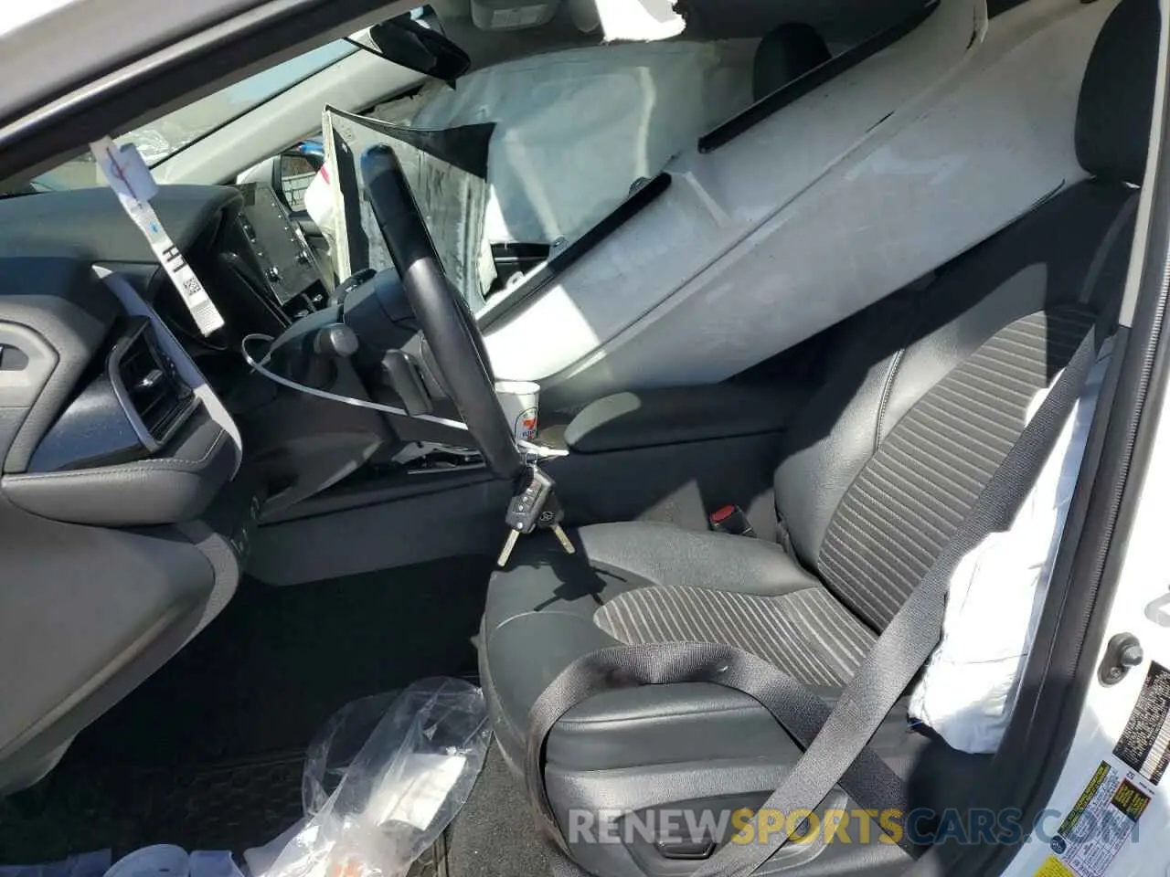 7 Photograph of a damaged car 4T1G11AK0NU685971 TOYOTA CAMRY 2022