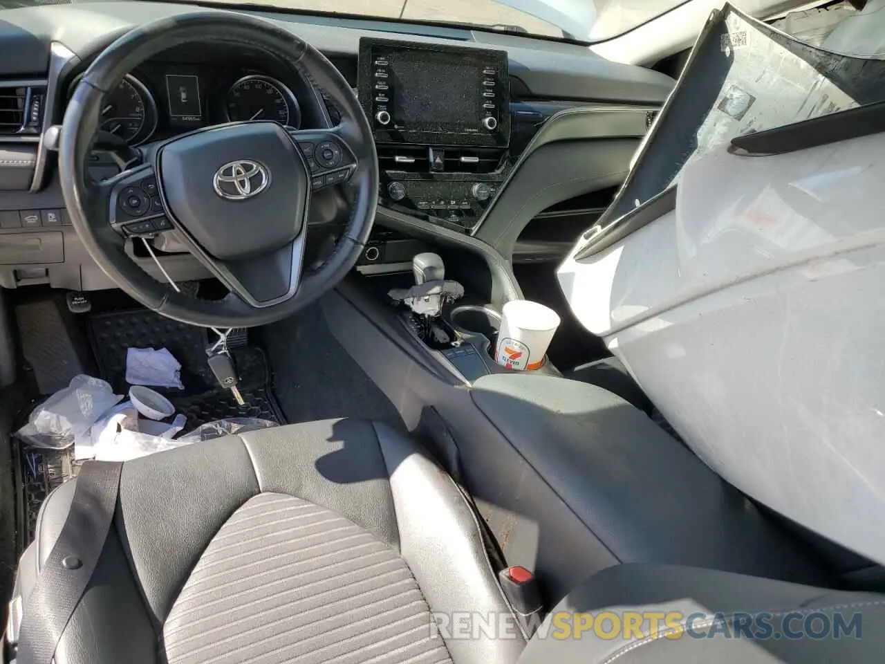 8 Photograph of a damaged car 4T1G11AK0NU685971 TOYOTA CAMRY 2022