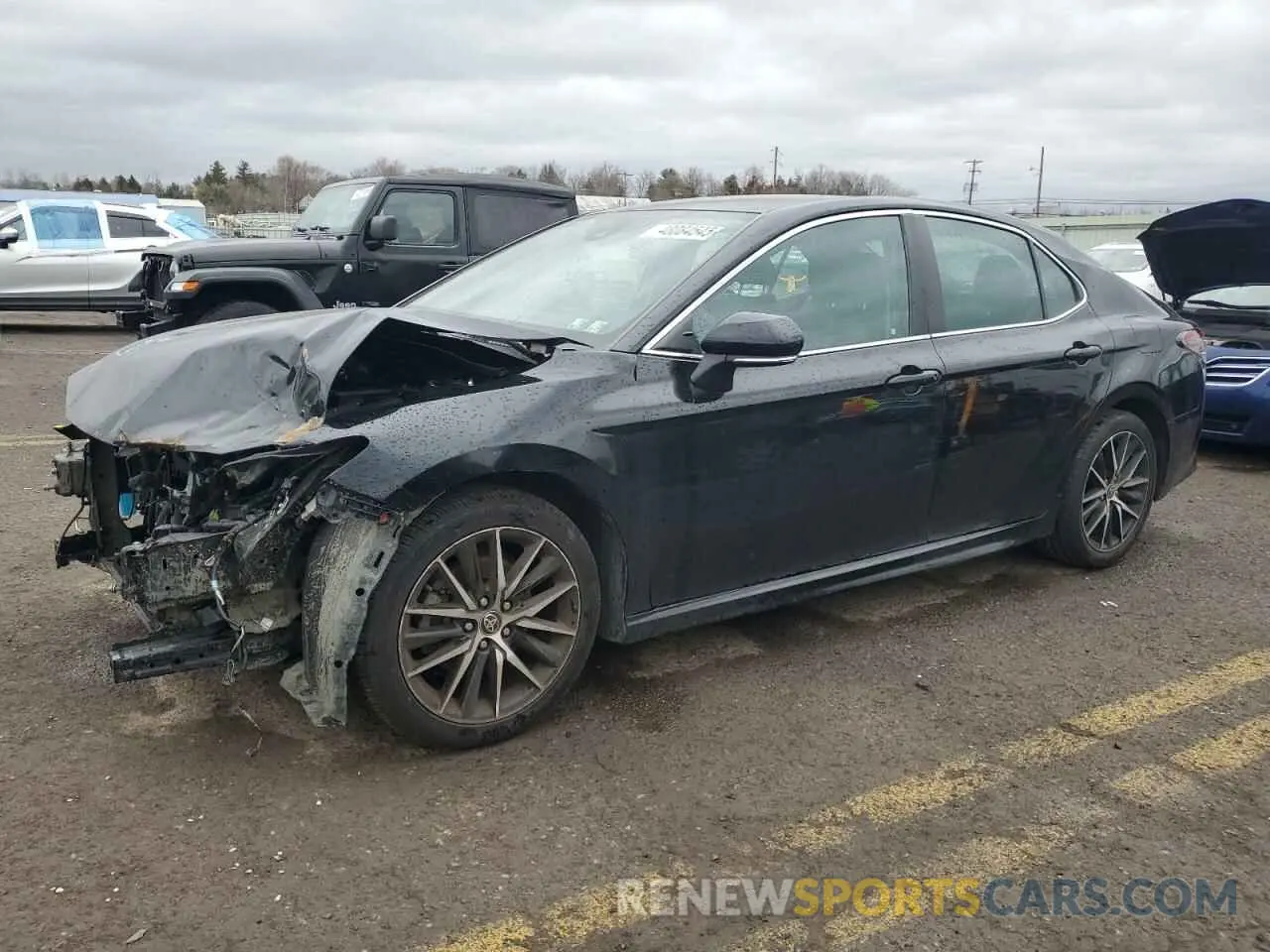 1 Photograph of a damaged car 4T1G11AK0NU689034 TOYOTA CAMRY 2022
