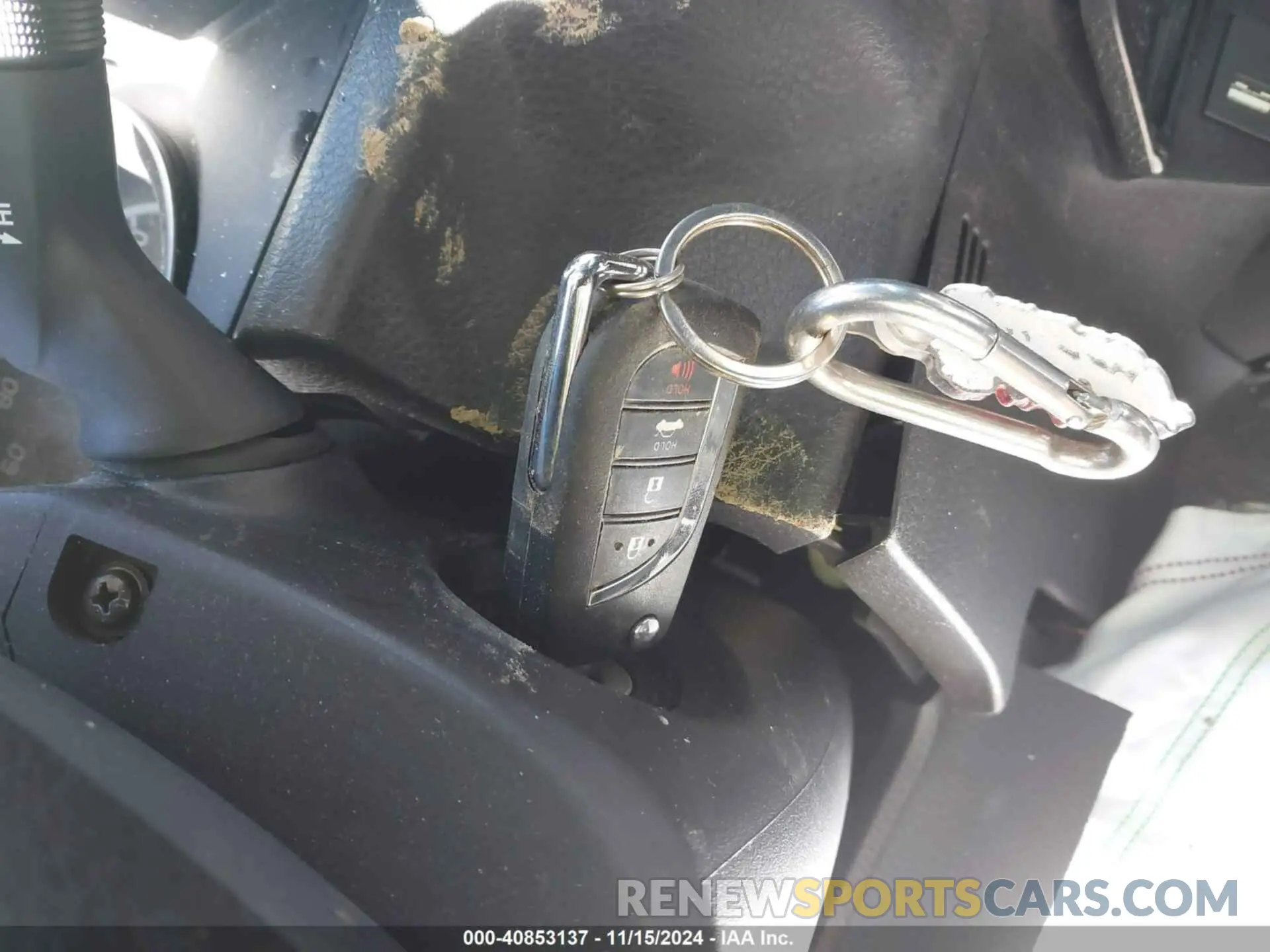 11 Photograph of a damaged car 4T1G11AK0NU689101 TOYOTA CAMRY 2022
