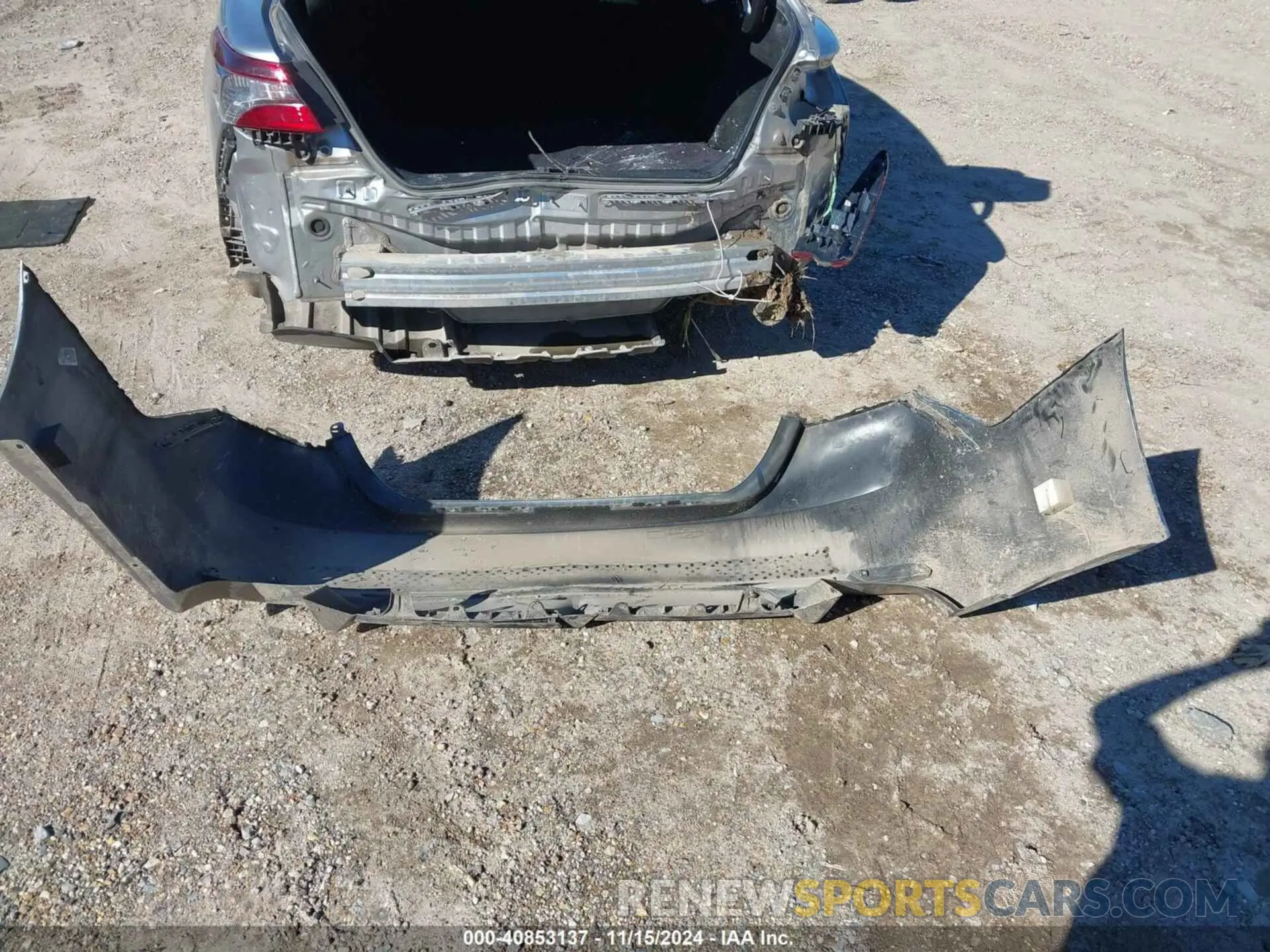 12 Photograph of a damaged car 4T1G11AK0NU689101 TOYOTA CAMRY 2022