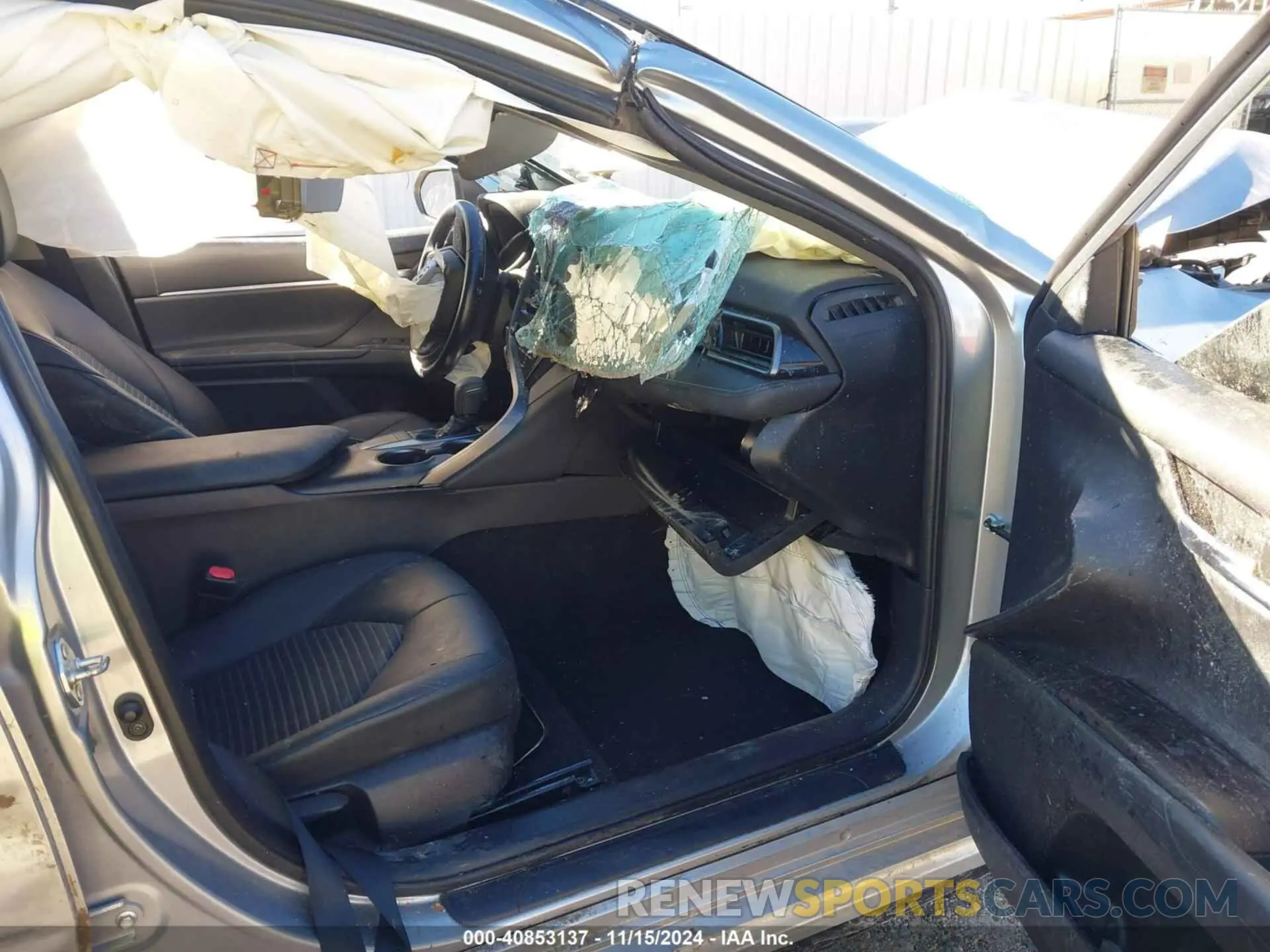 5 Photograph of a damaged car 4T1G11AK0NU689101 TOYOTA CAMRY 2022