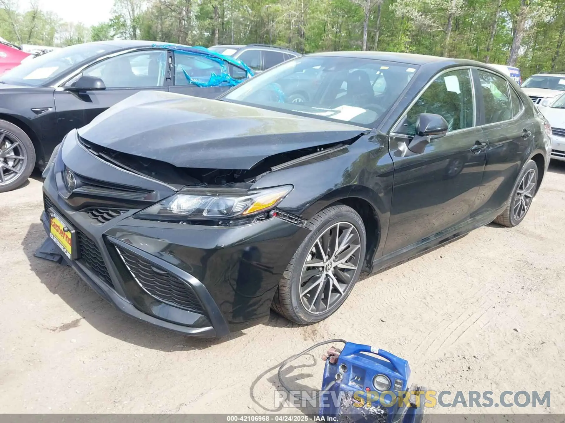 2 Photograph of a damaged car 4T1G11AK0NU695559 TOYOTA CAMRY 2022