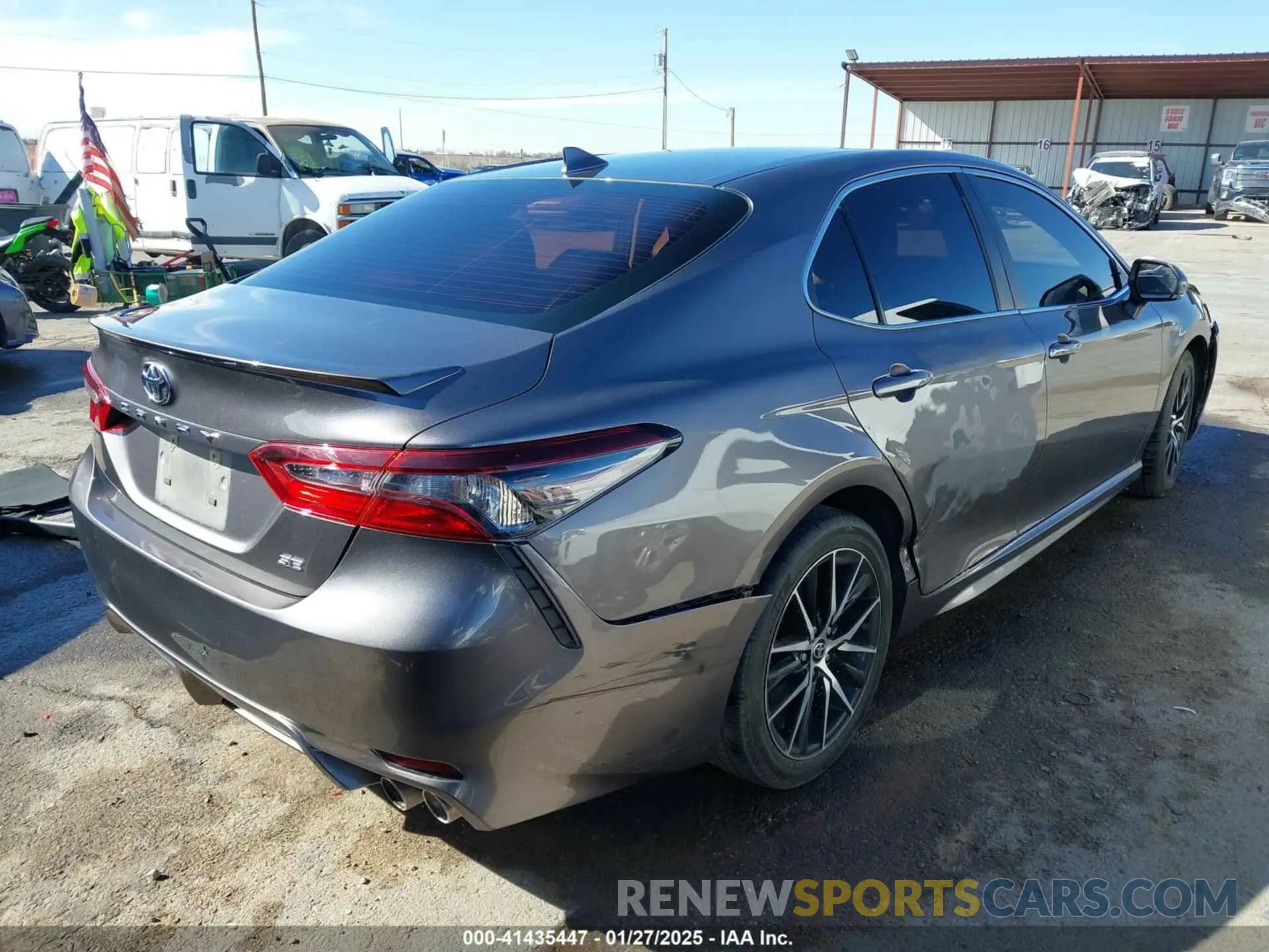 4 Photograph of a damaged car 4T1G11AK0NU703174 TOYOTA CAMRY 2022