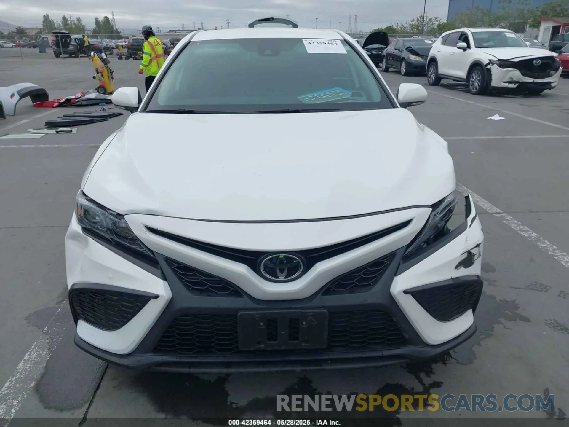 12 Photograph of a damaged car 4T1G11AK0NU715065 TOYOTA CAMRY 2022