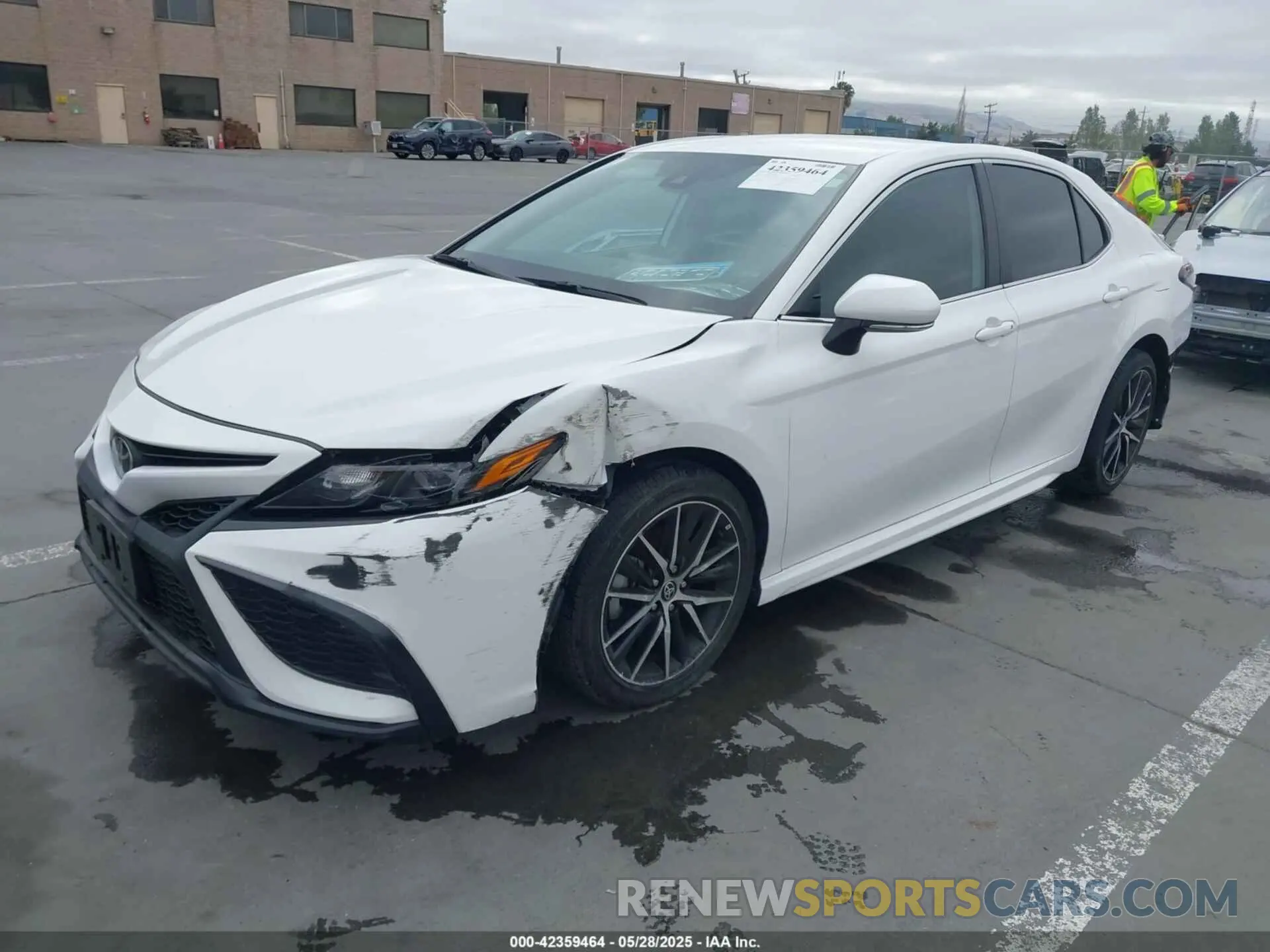 2 Photograph of a damaged car 4T1G11AK0NU715065 TOYOTA CAMRY 2022
