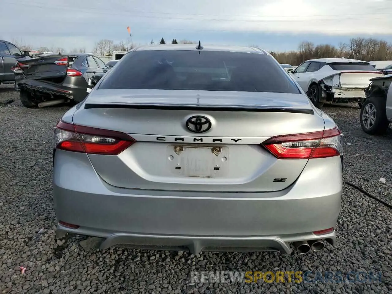 6 Photograph of a damaged car 4T1G11AK1NU002529 TOYOTA CAMRY 2022