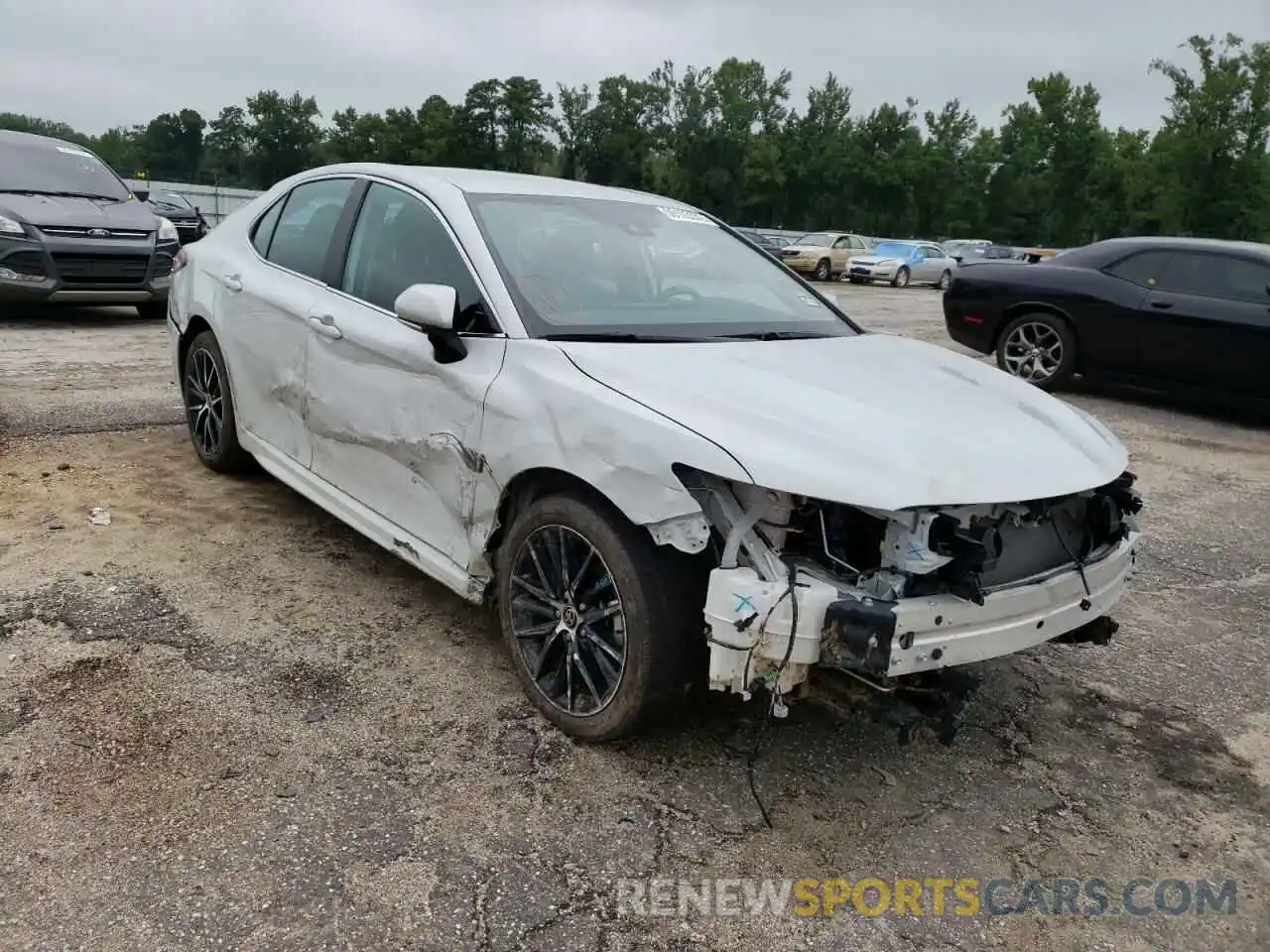 1 Photograph of a damaged car 4T1G11AK1NU003292 TOYOTA CAMRY 2022