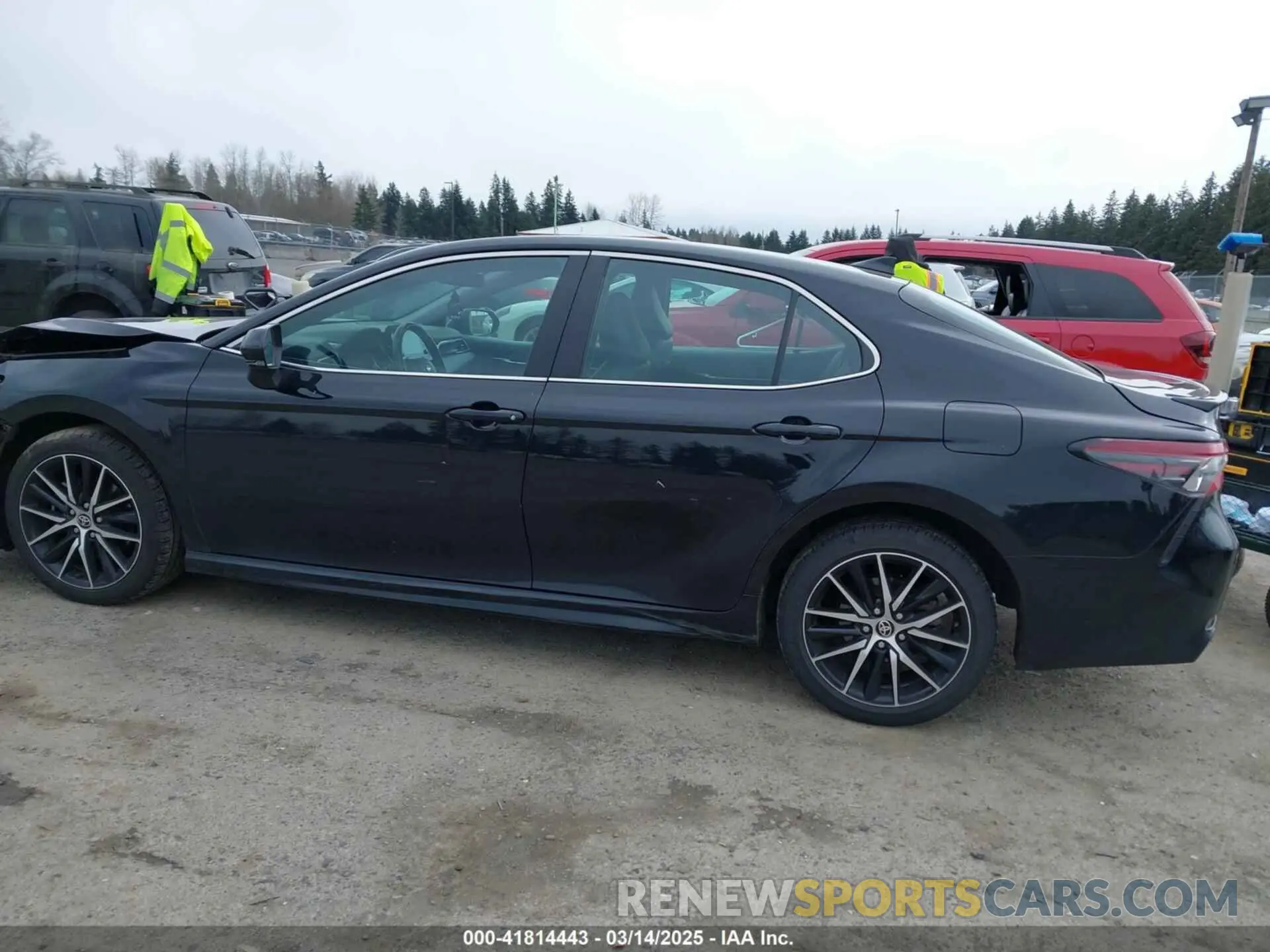 14 Photograph of a damaged car 4T1G11AK1NU052718 TOYOTA CAMRY 2022