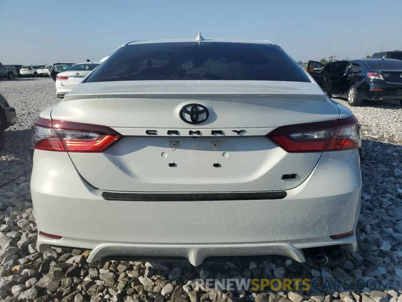 6 Photograph of a damaged car 4T1G11AK1NU064318 TOYOTA CAMRY 2022
