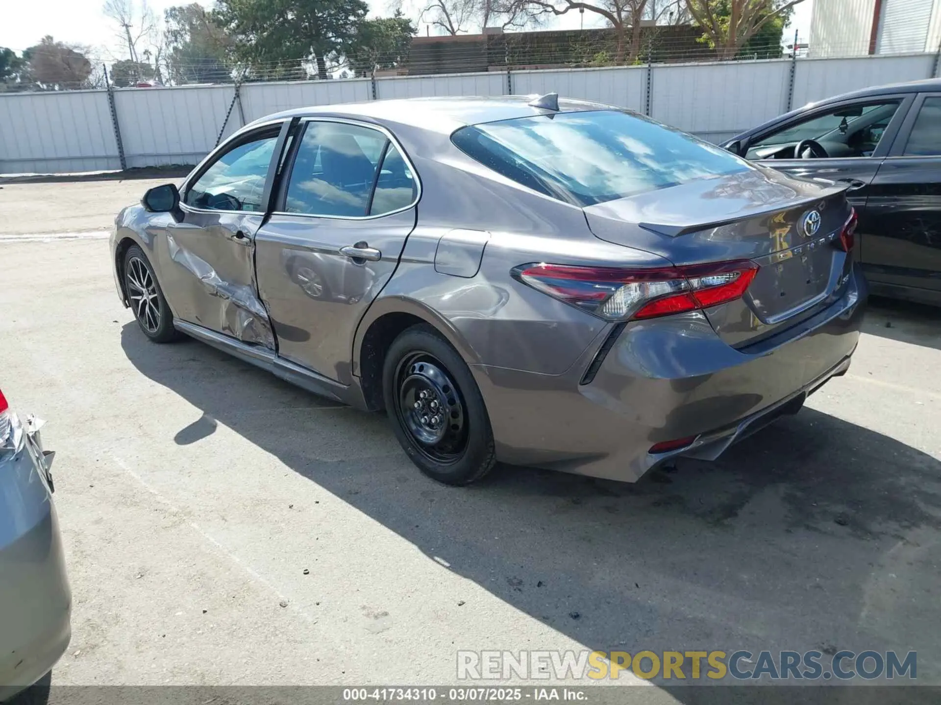 3 Photograph of a damaged car 4T1G11AK1NU499064 TOYOTA CAMRY 2022