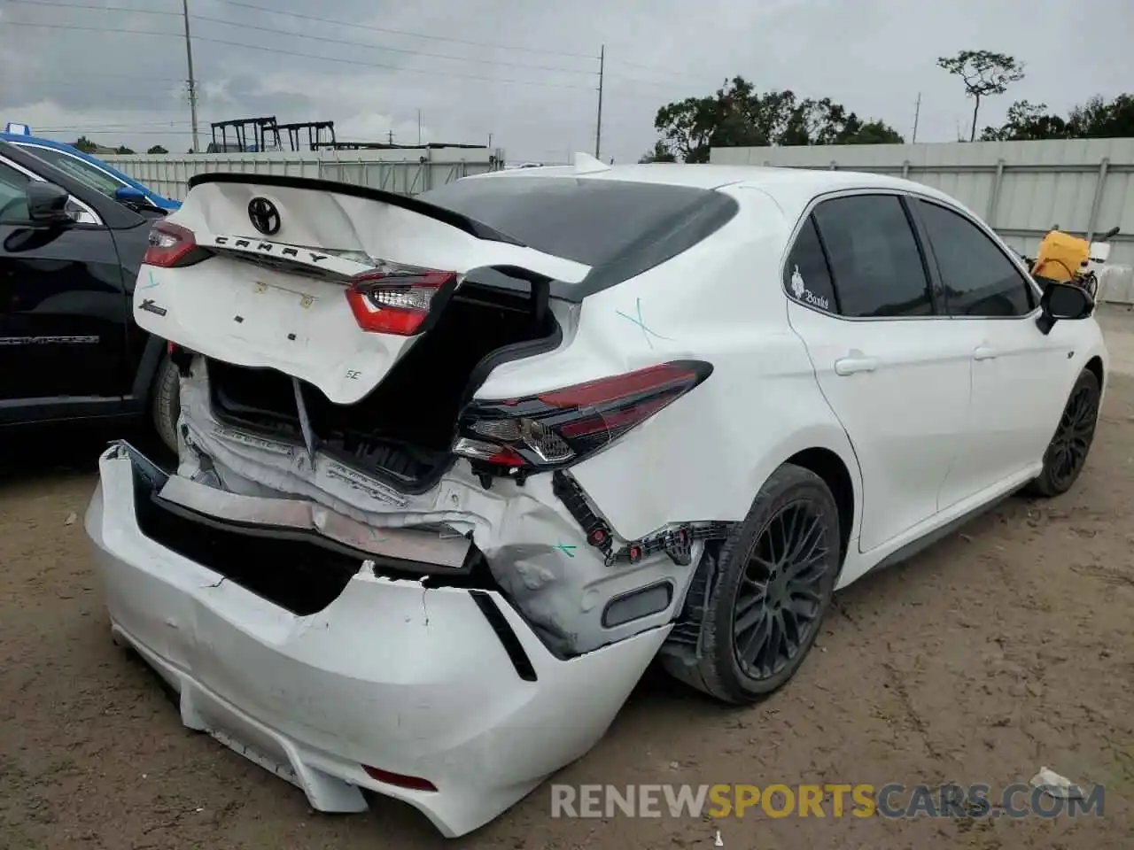 4 Photograph of a damaged car 4T1G11AK1NU618909 TOYOTA CAMRY 2022