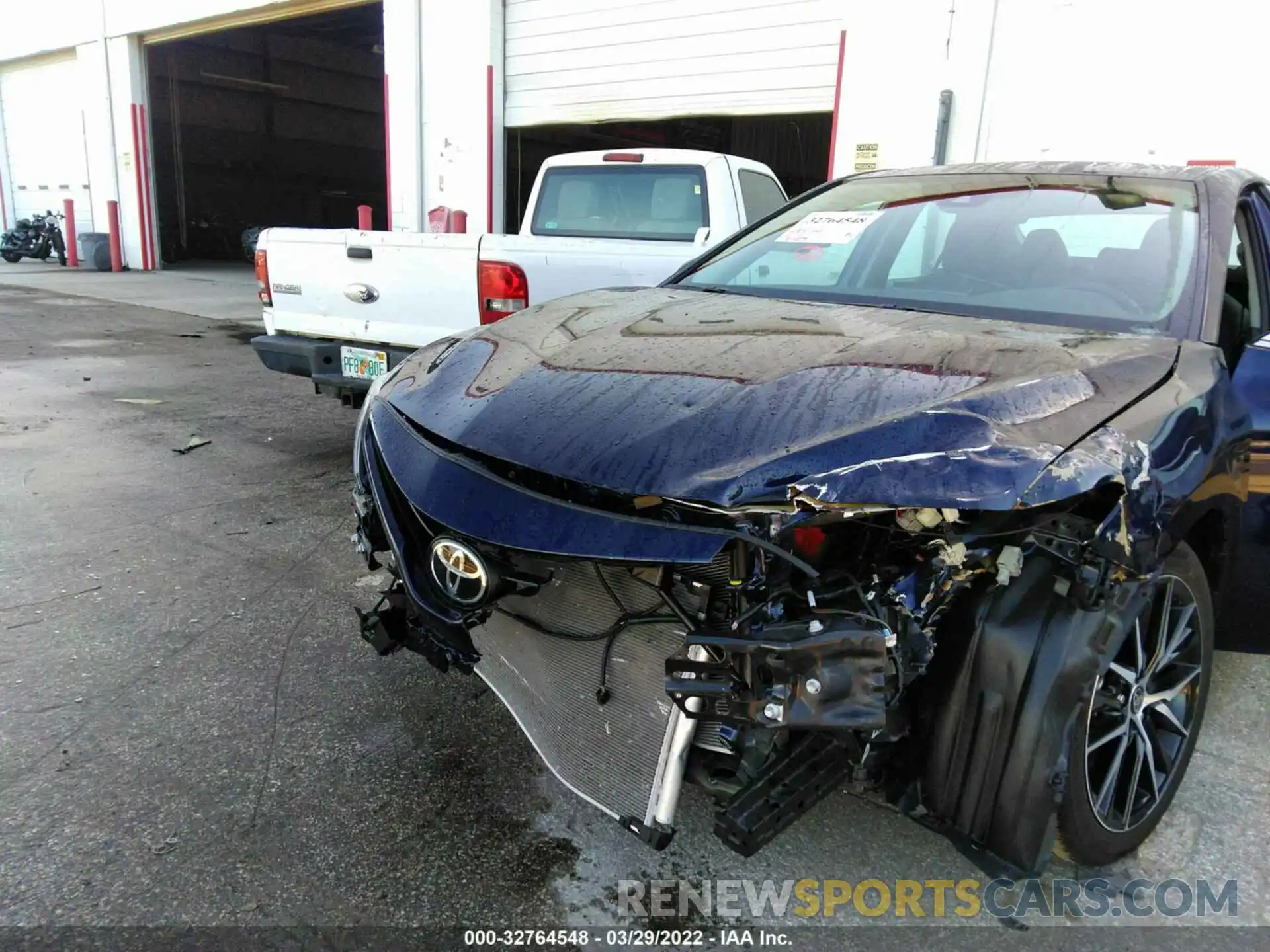 6 Photograph of a damaged car 4T1G11AK1NU622426 TOYOTA CAMRY 2022