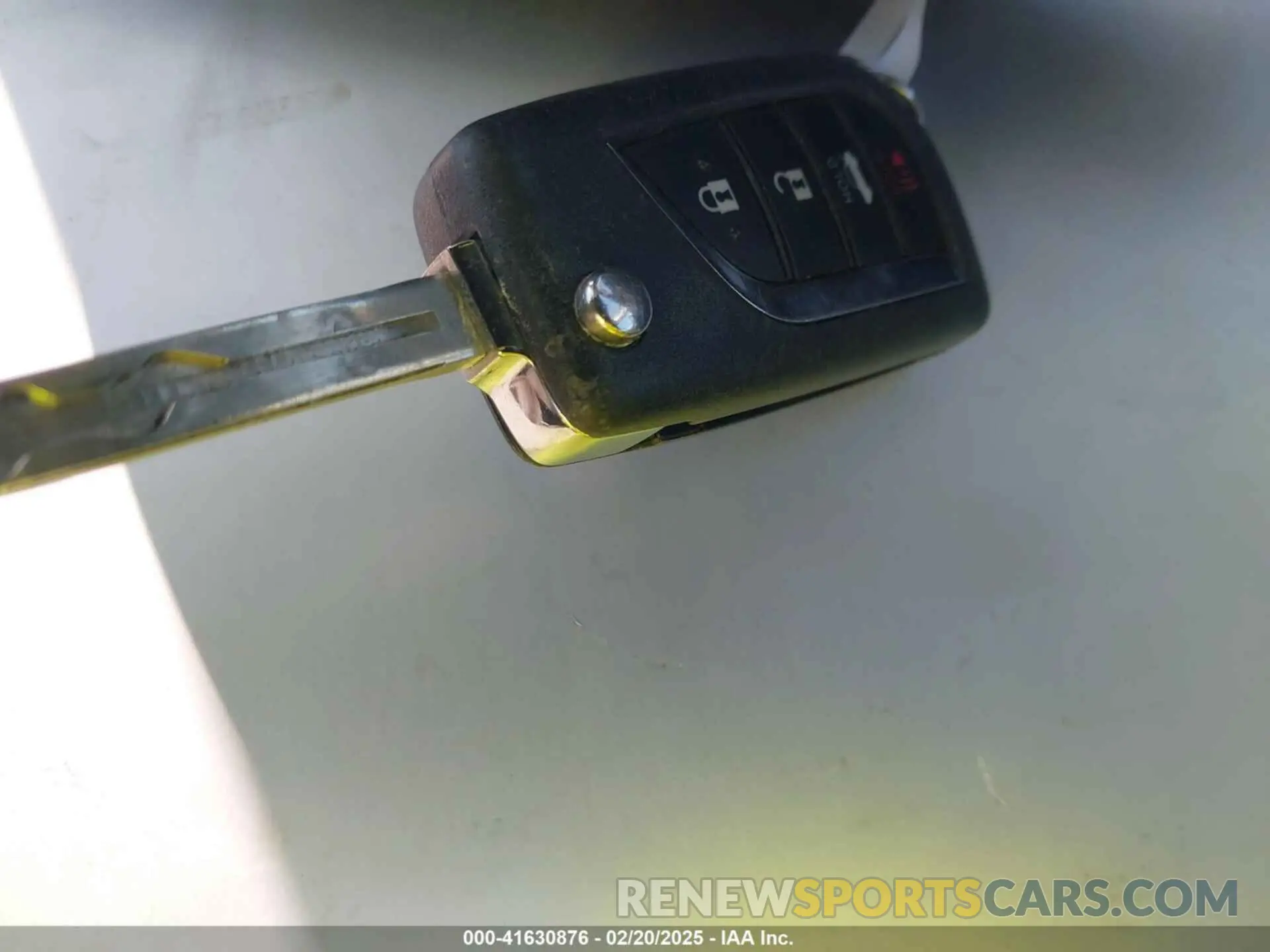 11 Photograph of a damaged car 4T1G11AK1NU644202 TOYOTA CAMRY 2022