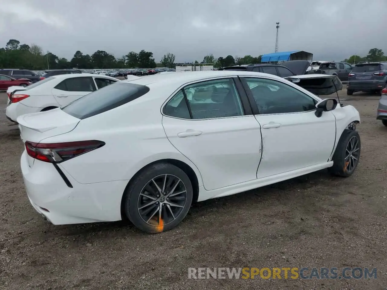 3 Photograph of a damaged car 4T1G11AK1NU648606 TOYOTA CAMRY 2022
