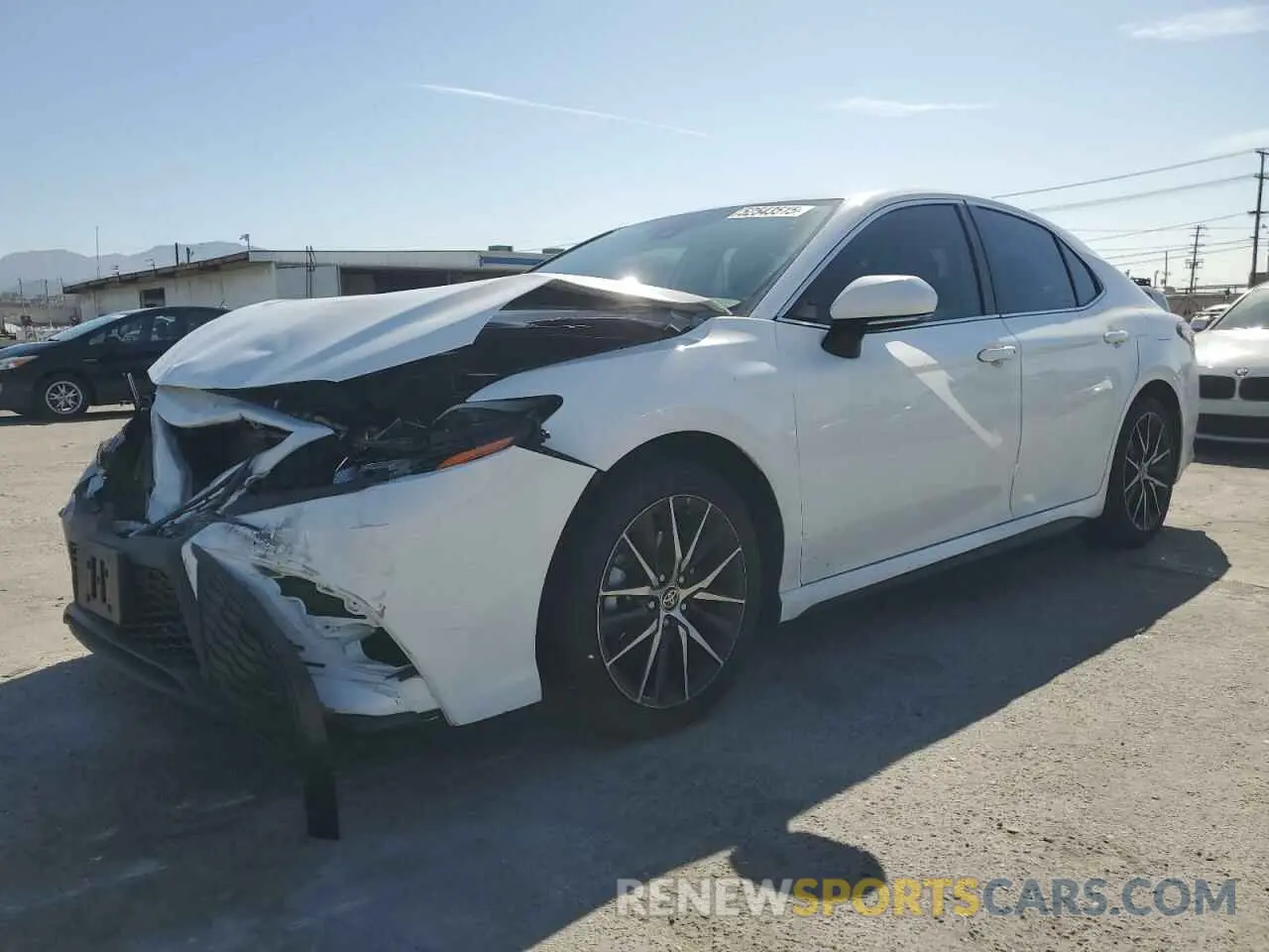 1 Photograph of a damaged car 4T1G11AK1NU656303 TOYOTA CAMRY 2022