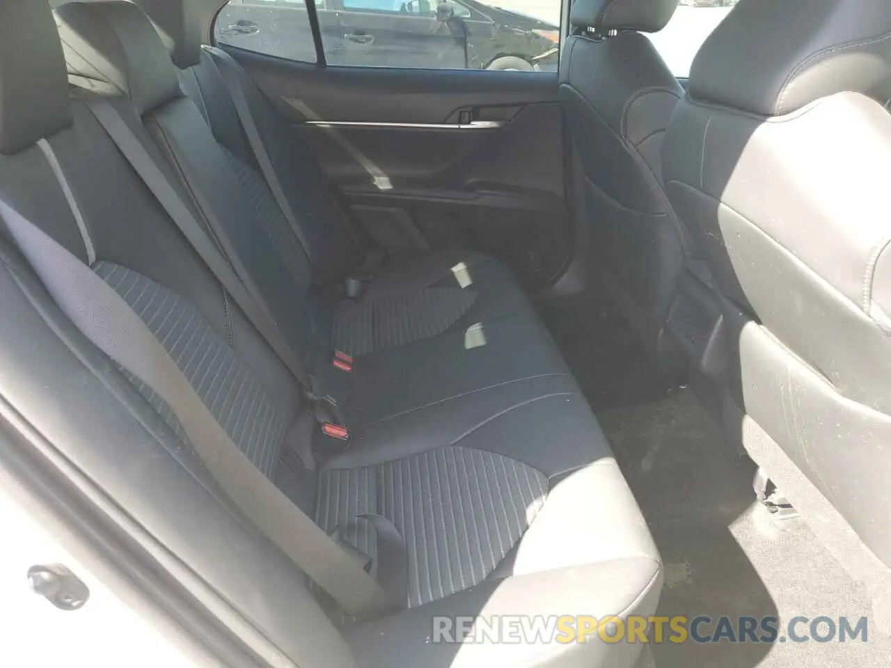 10 Photograph of a damaged car 4T1G11AK1NU656303 TOYOTA CAMRY 2022