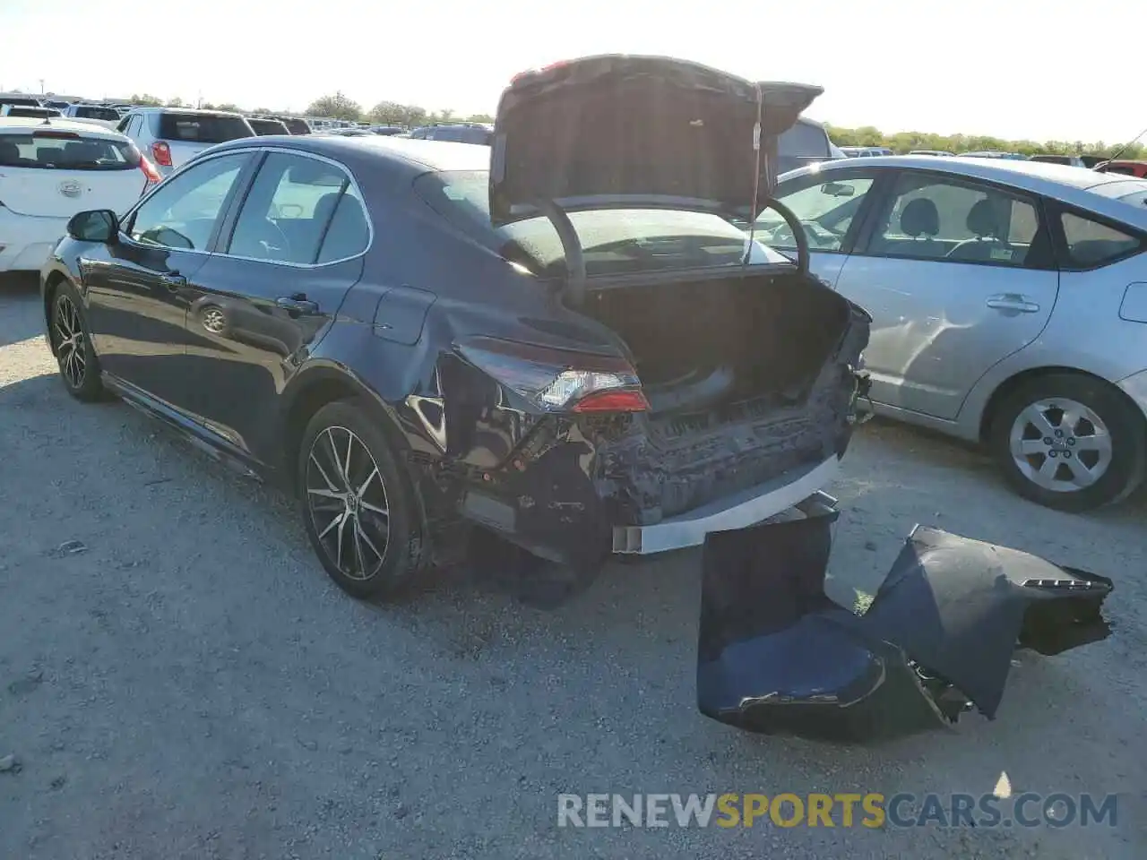 3 Photograph of a damaged car 4T1G11AK1NU658973 TOYOTA CAMRY 2022