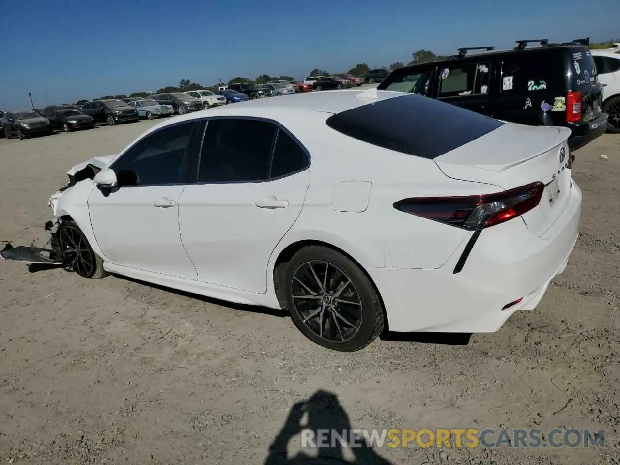 2 Photograph of a damaged car 4T1G11AK1NU670914 TOYOTA CAMRY 2022