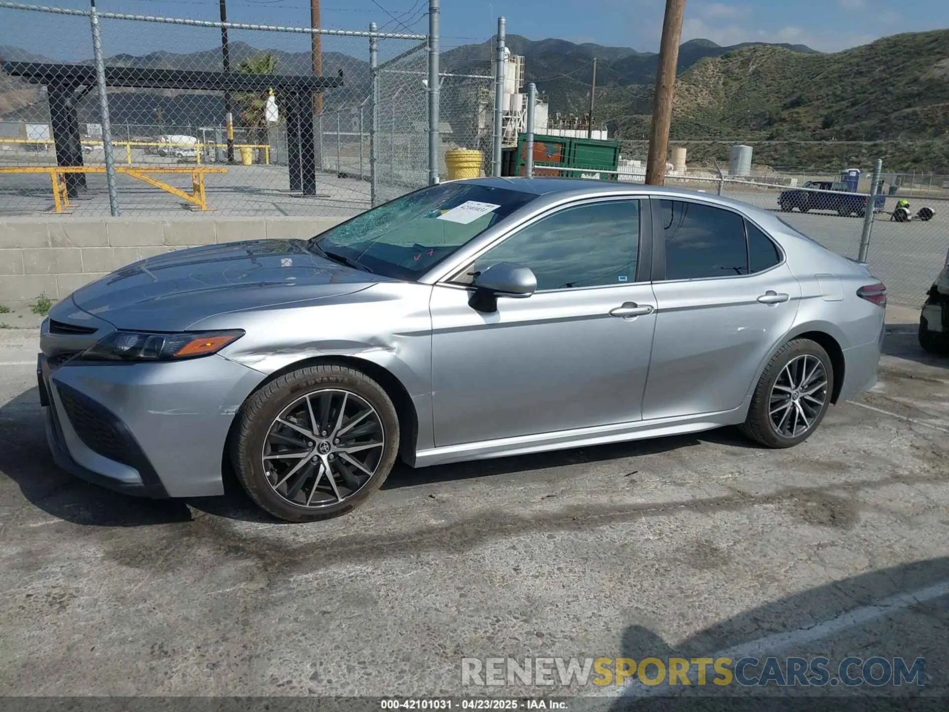 14 Photograph of a damaged car 4T1G11AK1NU680696 TOYOTA CAMRY 2022