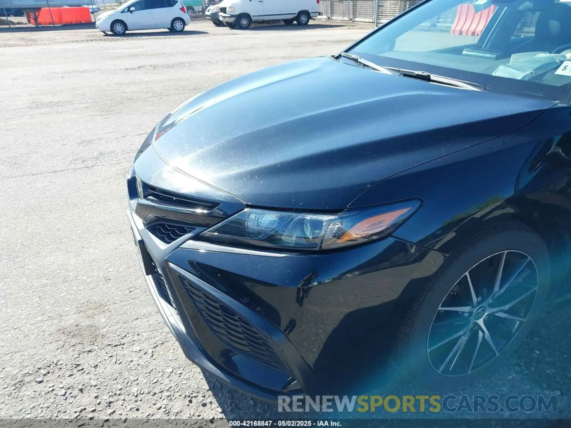 6 Photograph of a damaged car 4T1G11AK1NU688670 TOYOTA CAMRY 2022