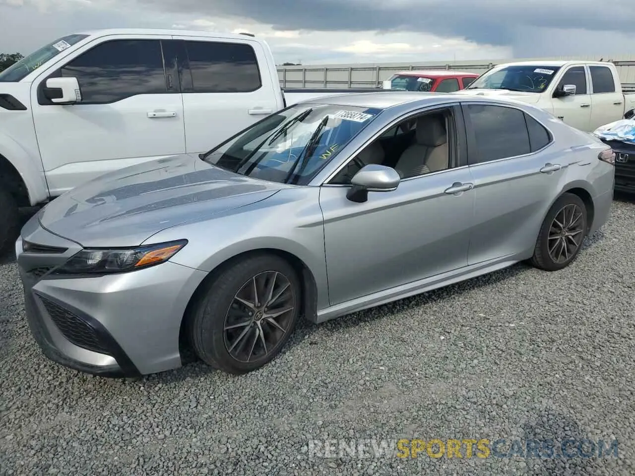 1 Photograph of a damaged car 4T1G11AK1NU710487 TOYOTA CAMRY 2022