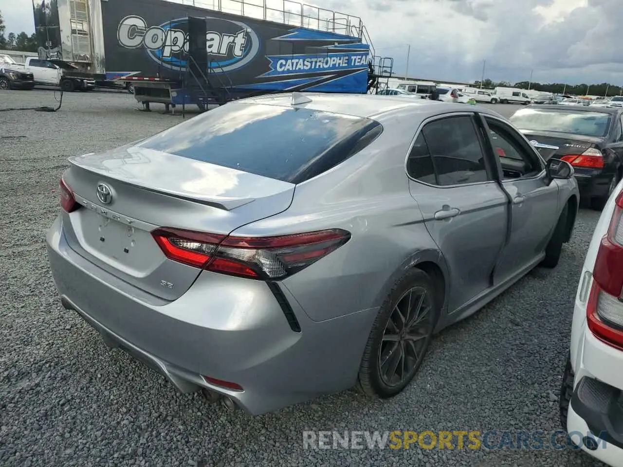 3 Photograph of a damaged car 4T1G11AK1NU710487 TOYOTA CAMRY 2022
