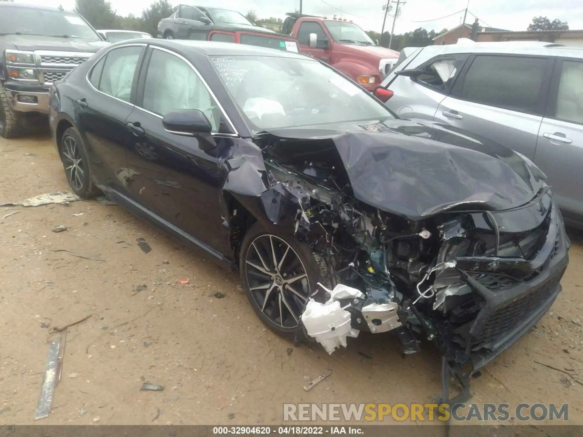 1 Photograph of a damaged car 4T1G11AK2NU017881 TOYOTA CAMRY 2022