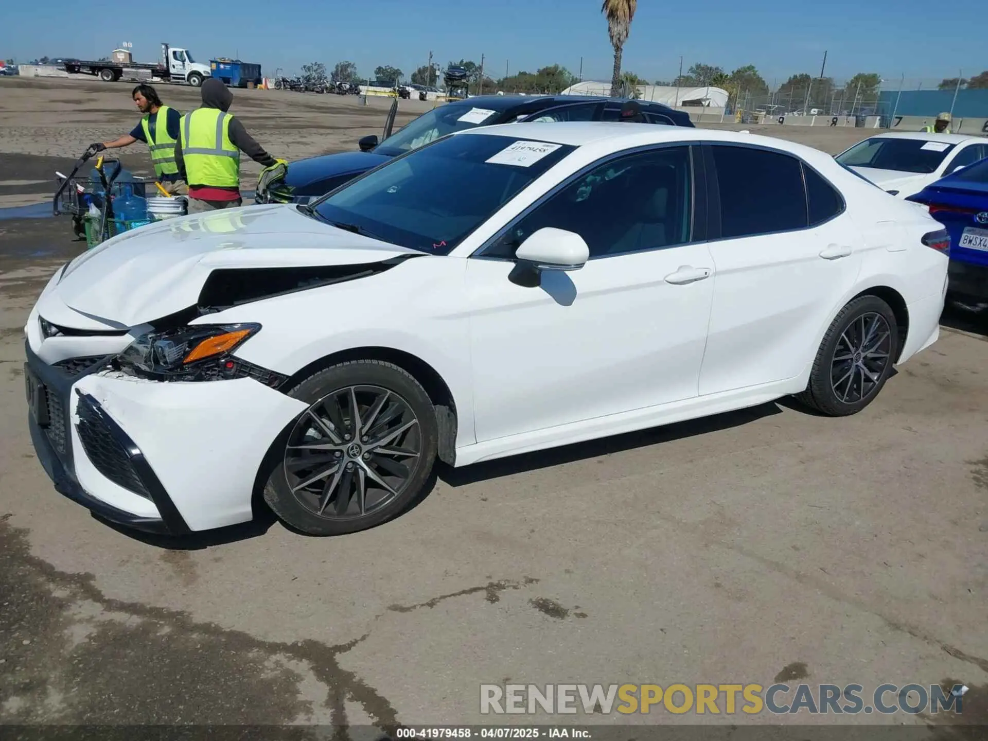 14 Photograph of a damaged car 4T1G11AK2NU068409 TOYOTA CAMRY 2022
