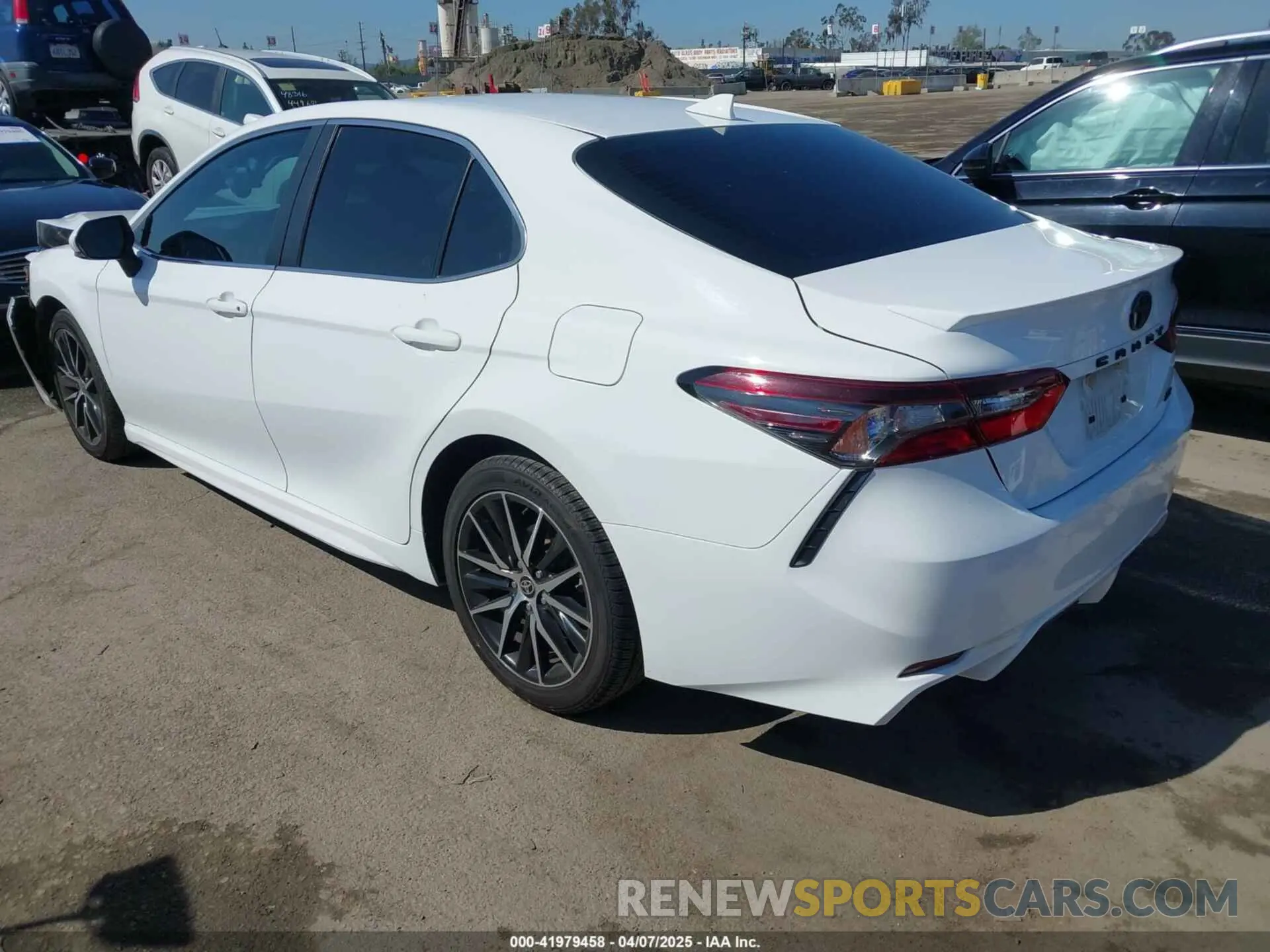 3 Photograph of a damaged car 4T1G11AK2NU068409 TOYOTA CAMRY 2022