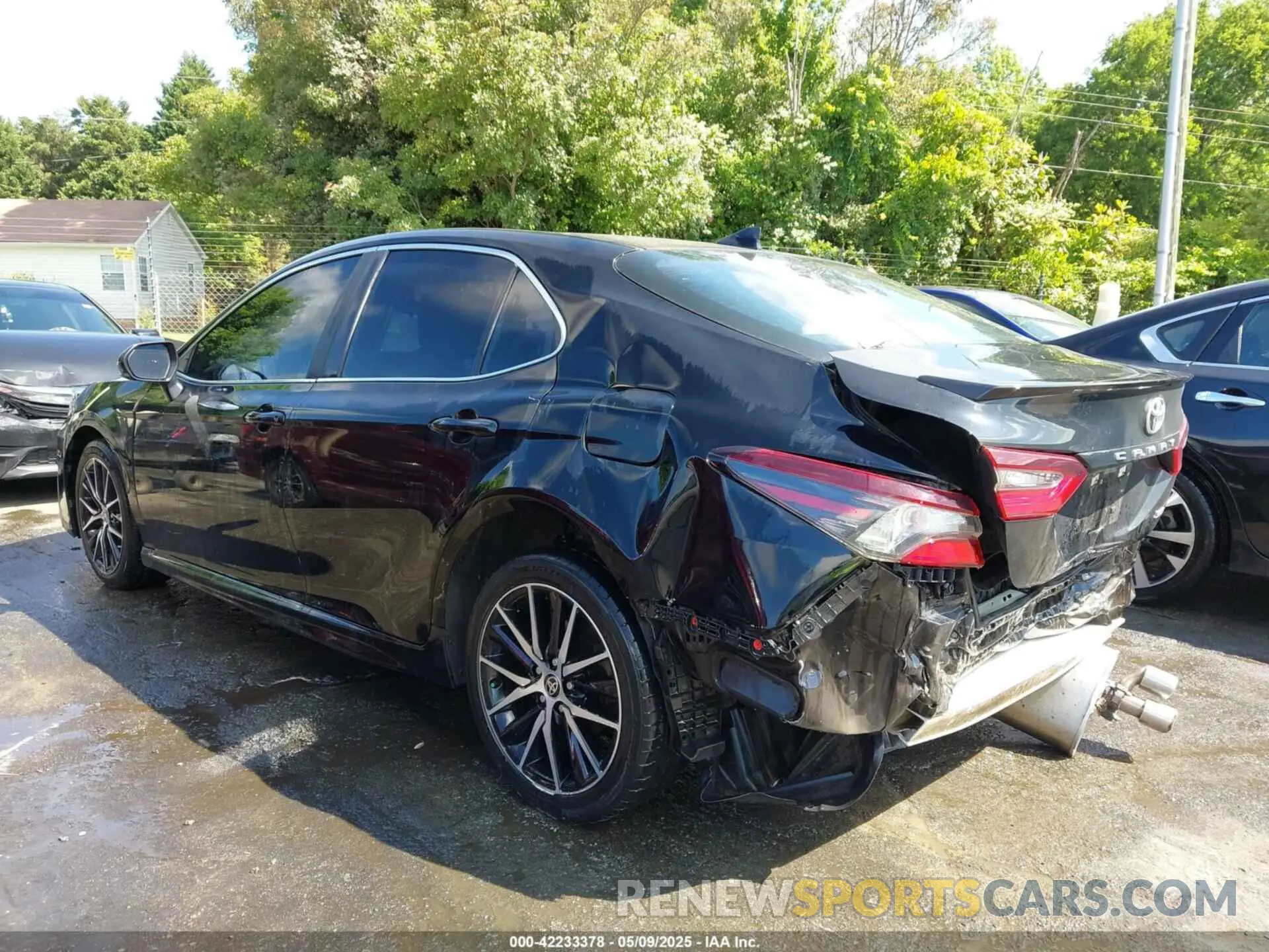 3 Photograph of a damaged car 4T1G11AK2NU499302 TOYOTA CAMRY 2022