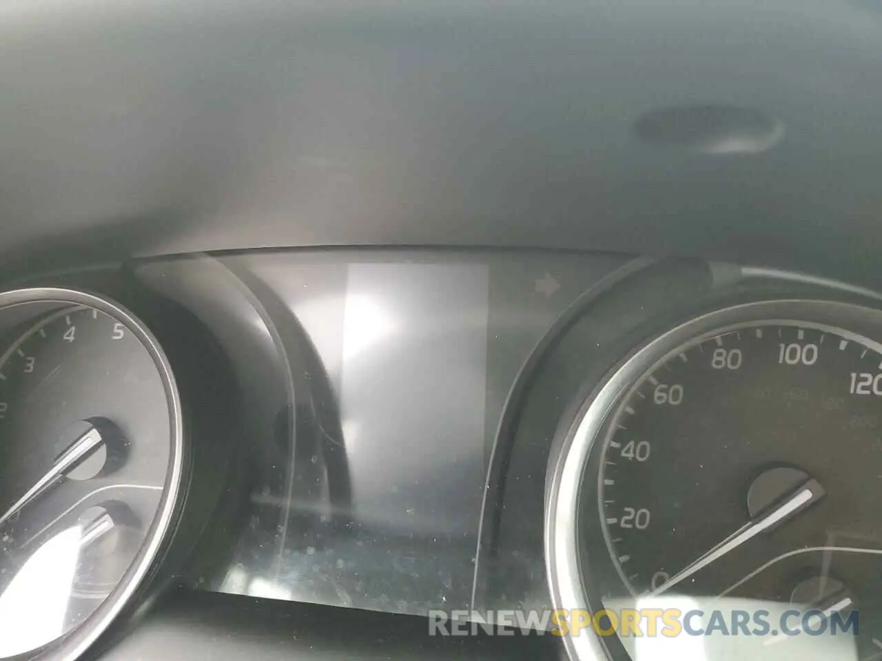9 Photograph of a damaged car 4T1G11AK2NU622015 TOYOTA CAMRY 2022