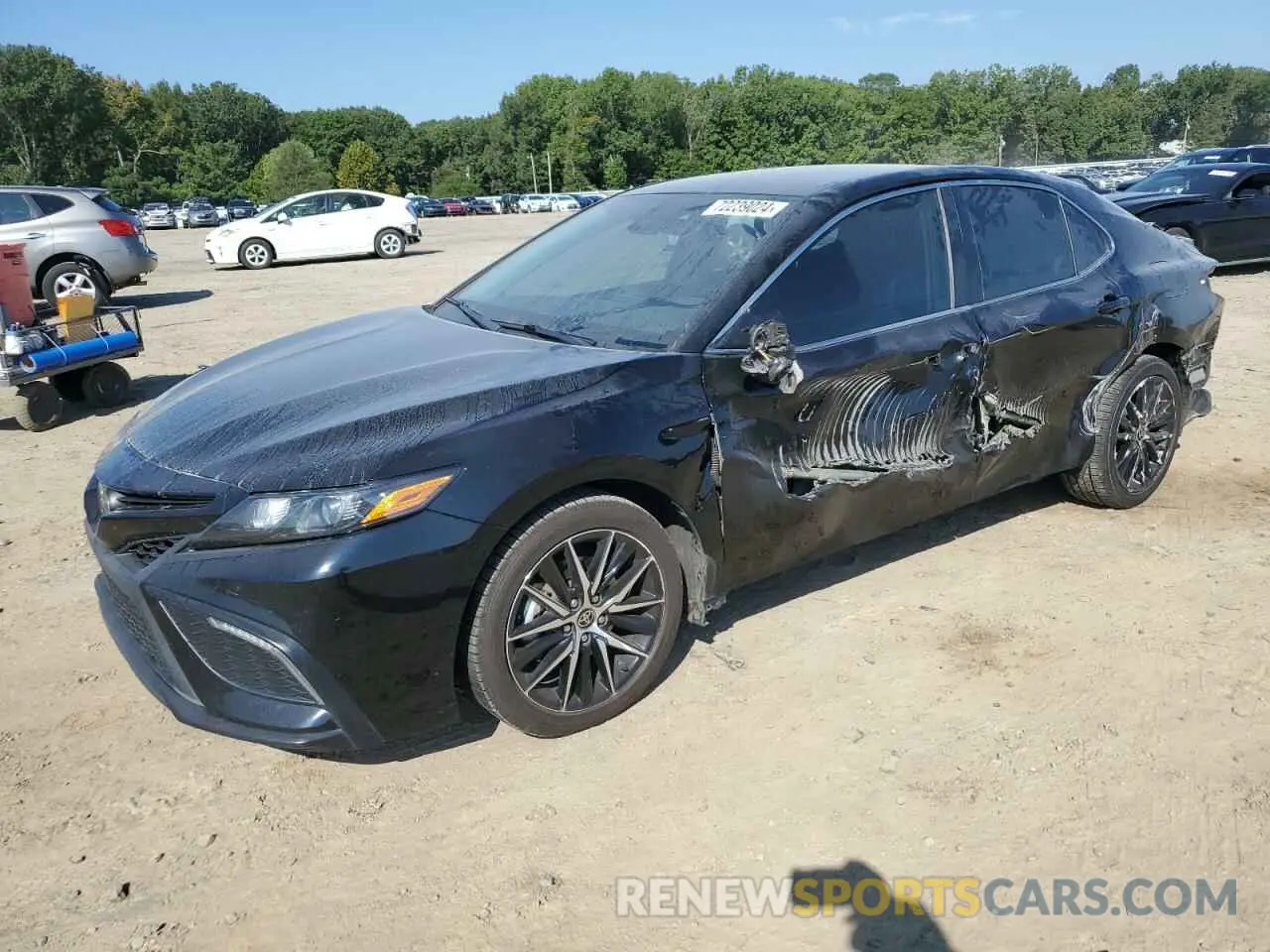1 Photograph of a damaged car 4T1G11AK2NU623424 TOYOTA CAMRY 2022