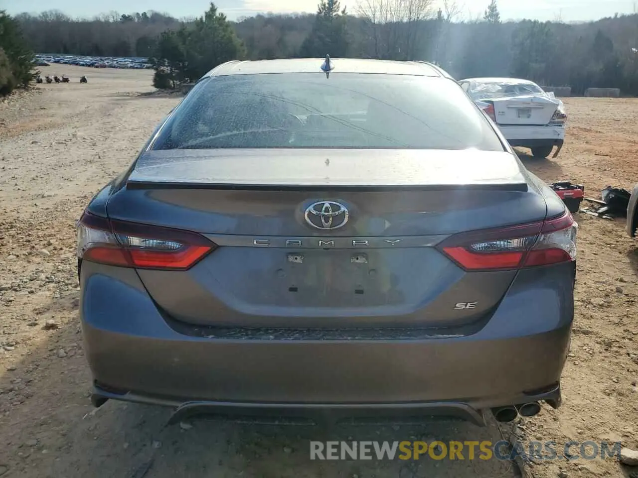 6 Photograph of a damaged car 4T1G11AK2NU633242 TOYOTA CAMRY 2022