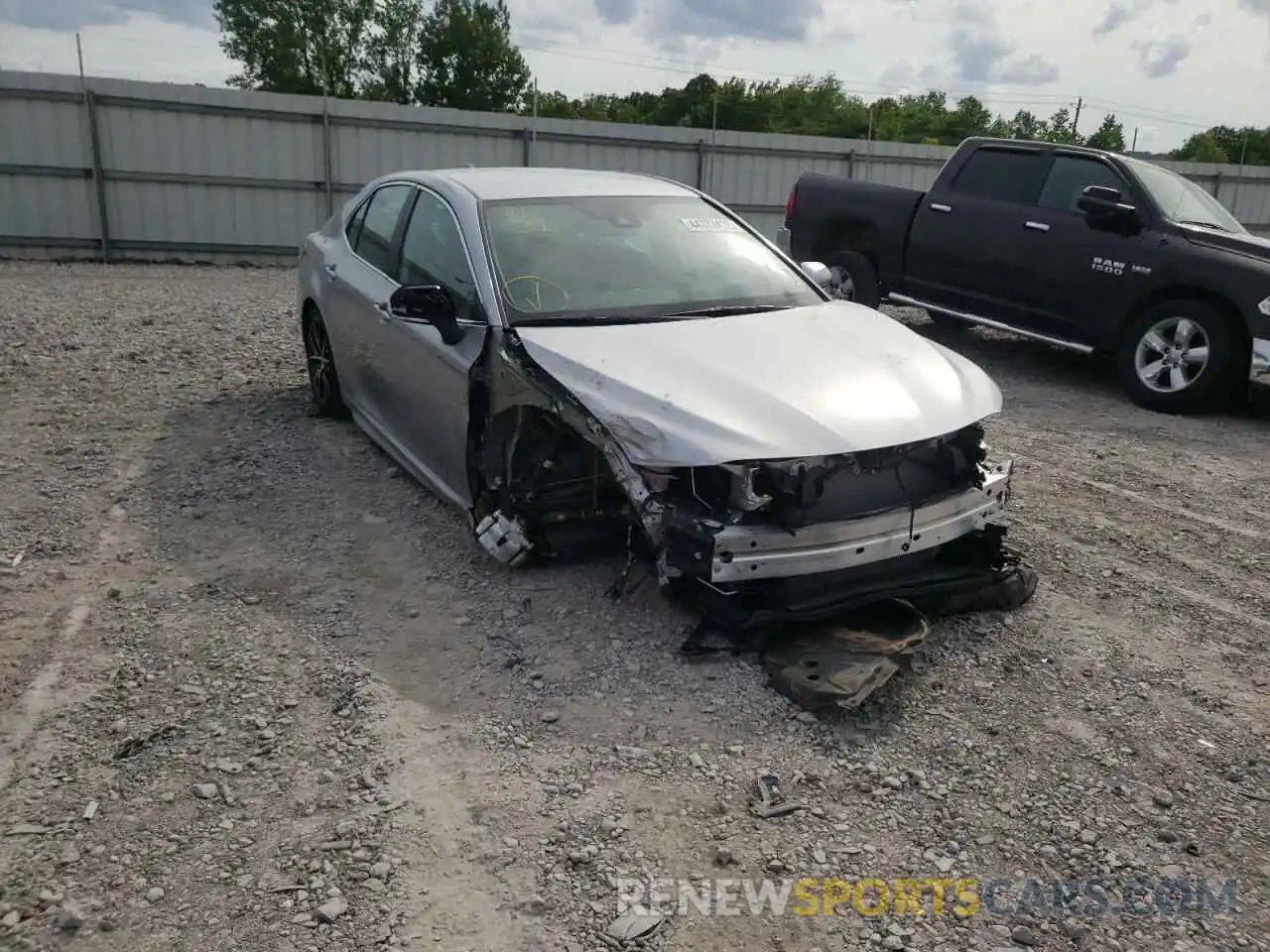 1 Photograph of a damaged car 4T1G11AK2NU655127 TOYOTA CAMRY 2022