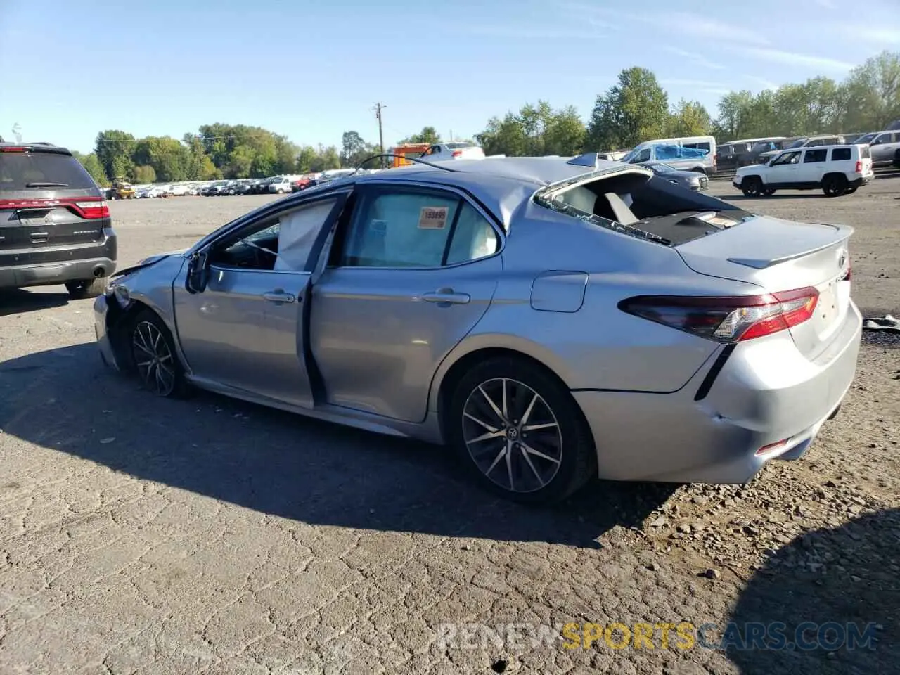 2 Photograph of a damaged car 4T1G11AK2NU662837 TOYOTA CAMRY 2022