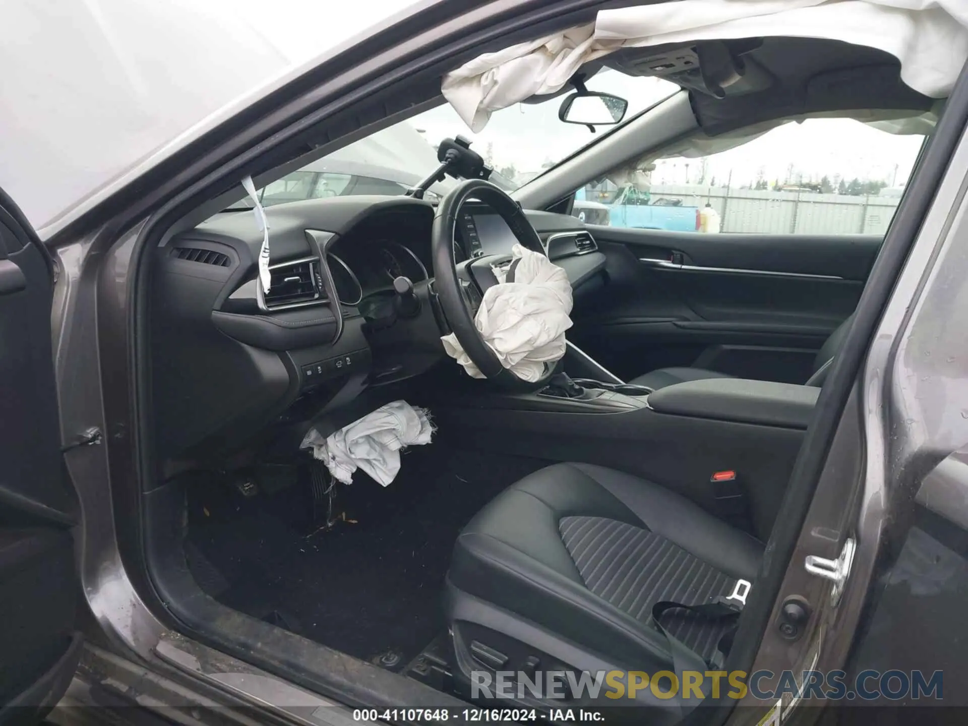 5 Photograph of a damaged car 4T1G11AK2NU707498 TOYOTA CAMRY 2022