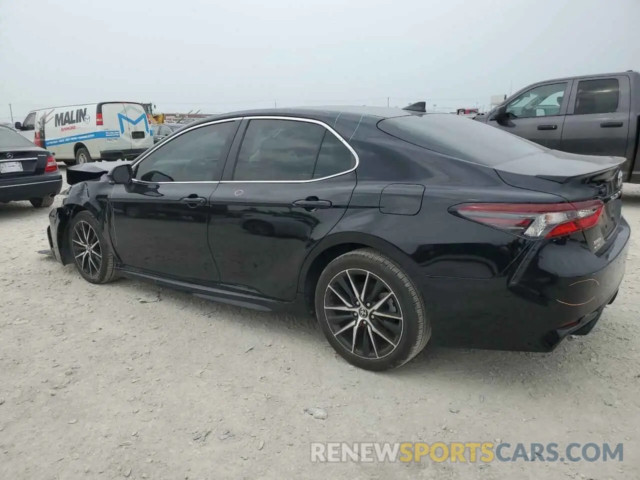 2 Photograph of a damaged car 4T1G11AK2NU715200 TOYOTA CAMRY 2022