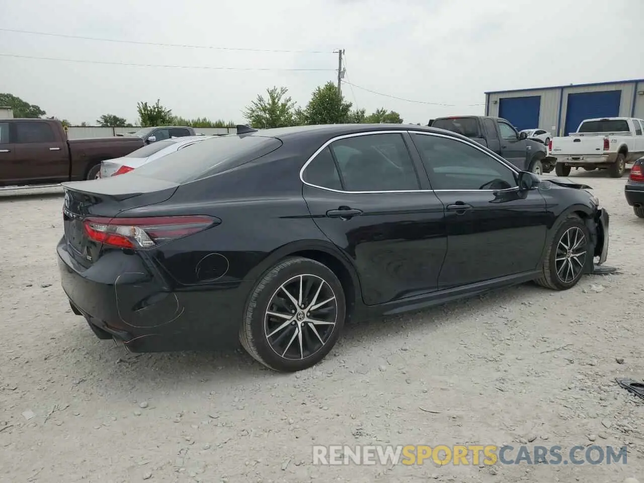 3 Photograph of a damaged car 4T1G11AK2NU715200 TOYOTA CAMRY 2022