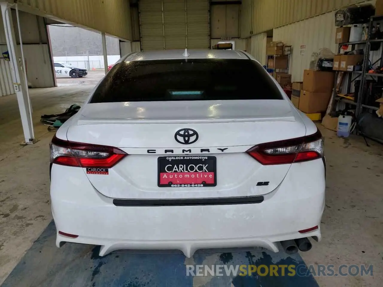 6 Photograph of a damaged car 4T1G11AK2NU715732 TOYOTA CAMRY 2022