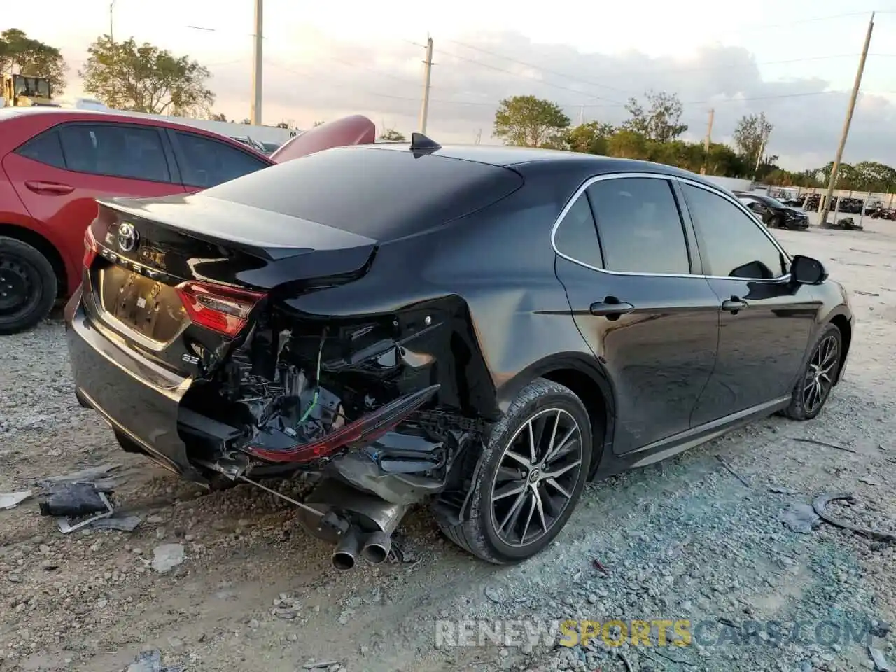 3 Photograph of a damaged car 4T1G11AK3NU002516 TOYOTA CAMRY 2022