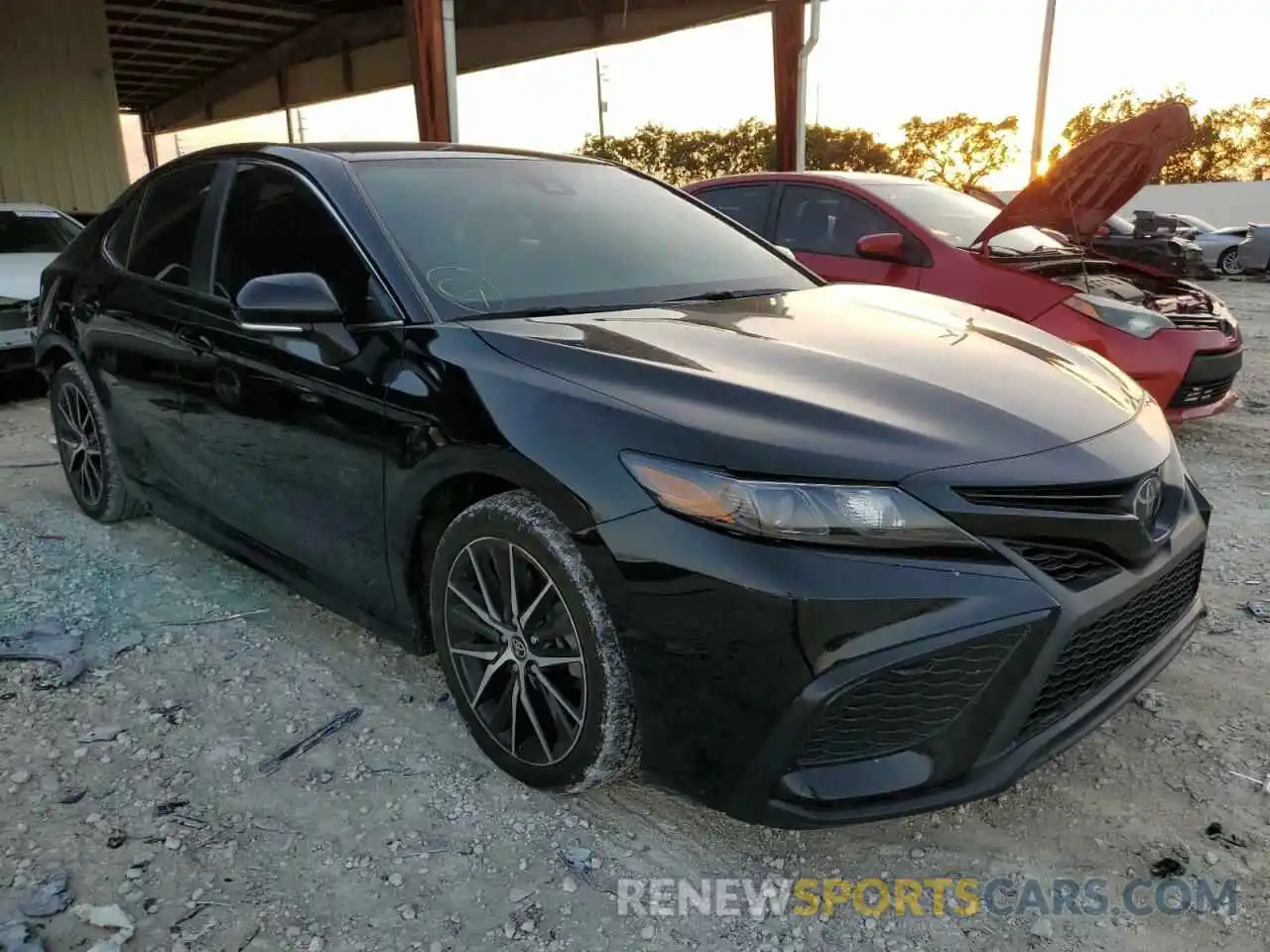 4 Photograph of a damaged car 4T1G11AK3NU002516 TOYOTA CAMRY 2022